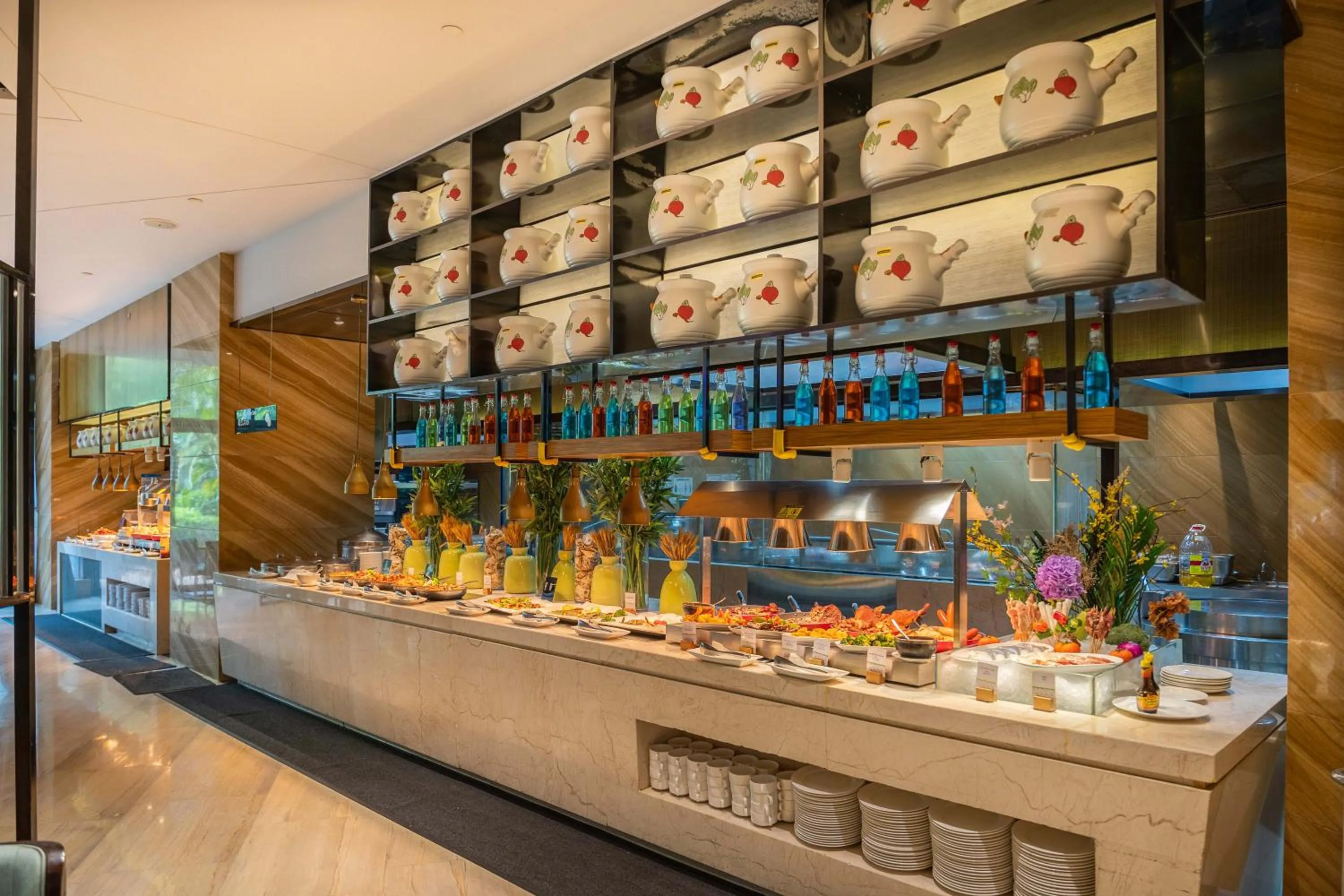 Restaurant/places to eat in DoubleTree by Hilton Guangzhou Science City-Free Shuttle Bus Service During Canton Fair Period