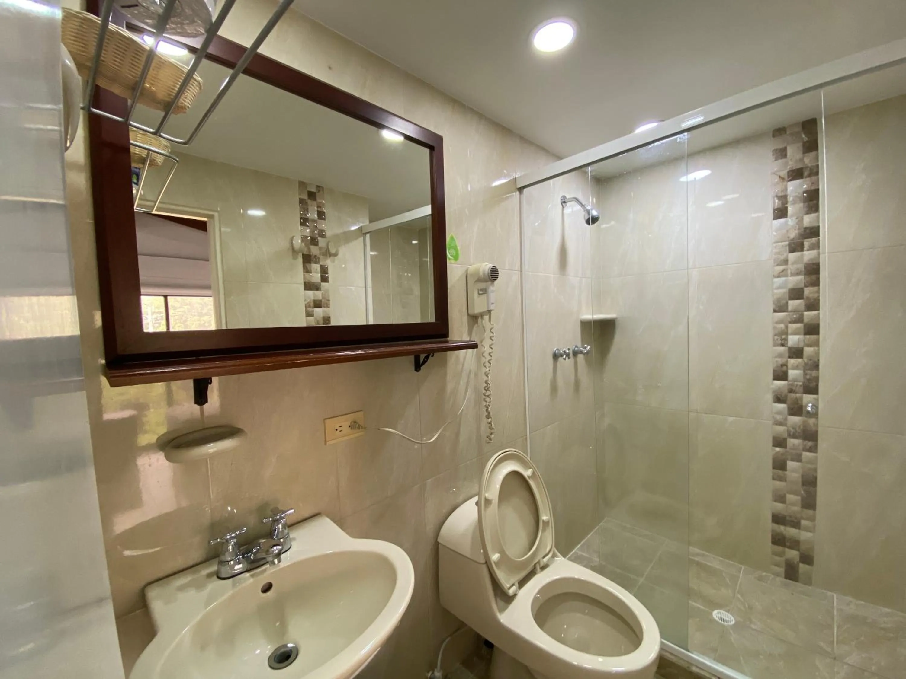 Bathroom in Hotel Laureles 70