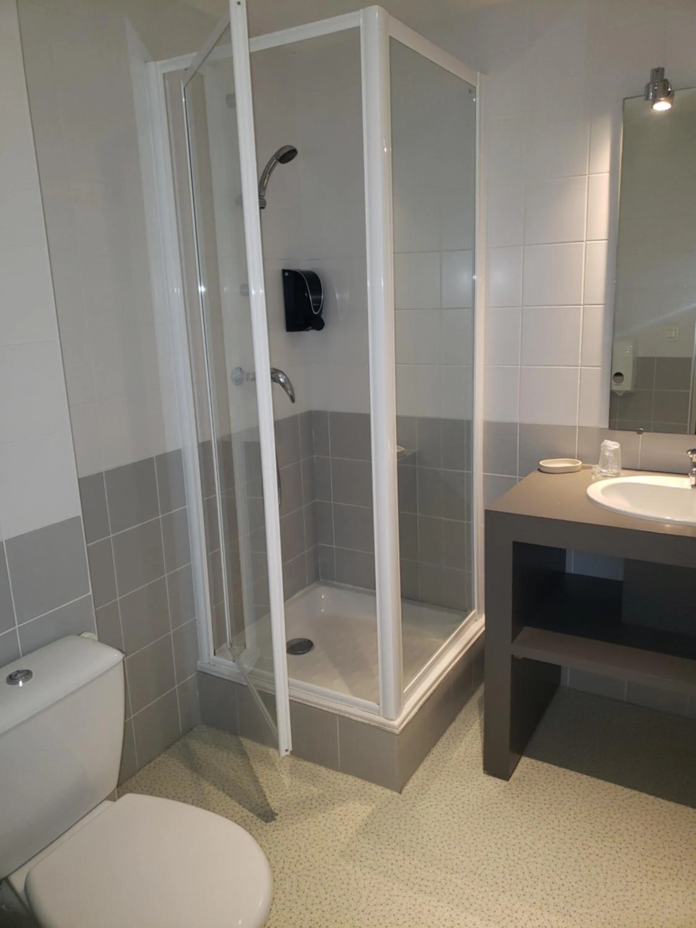 Bathroom in Restaurant Hôtel du Vercors