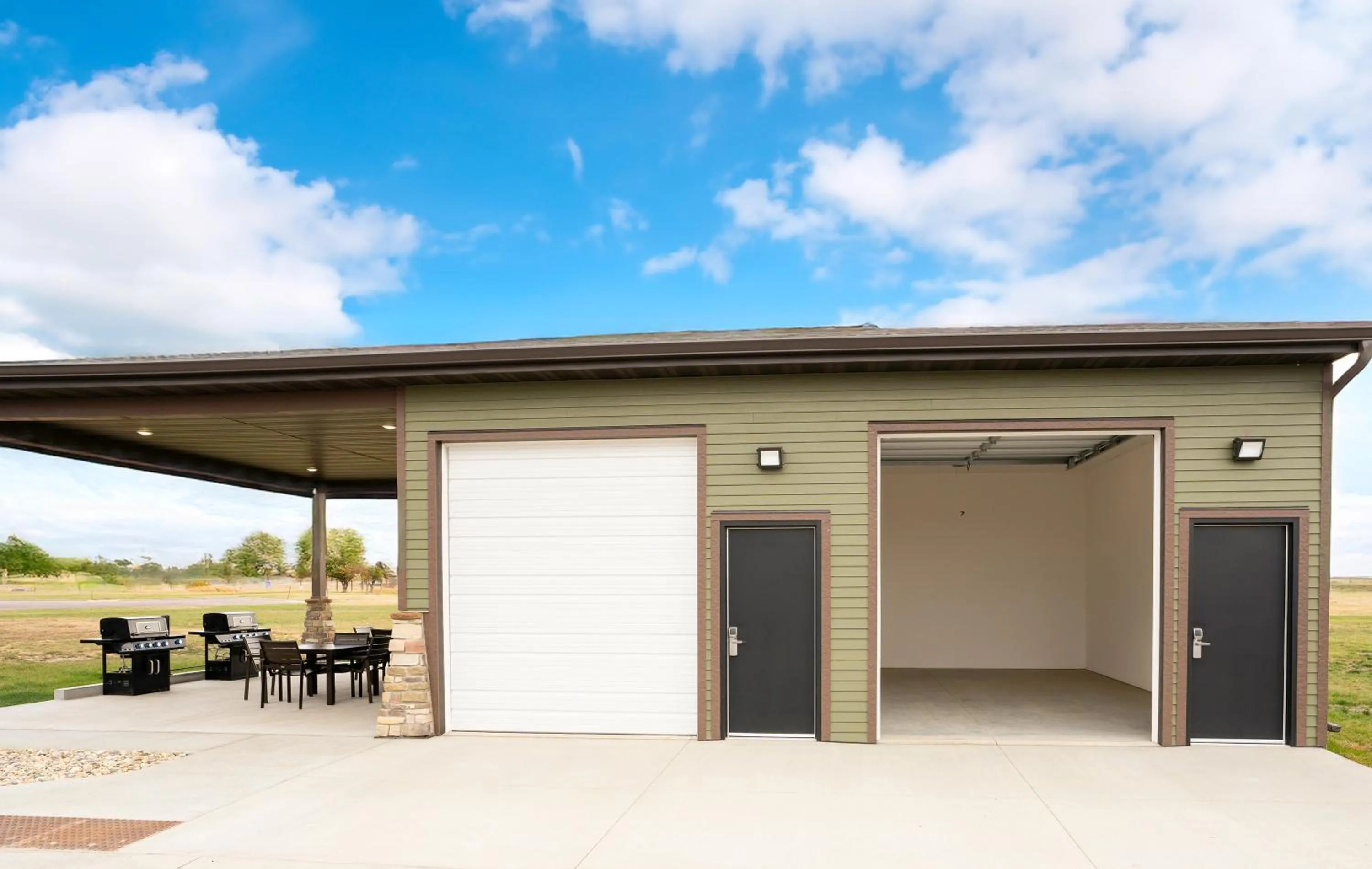 BBQ facilities in My Place Hotel-Mitchell SD