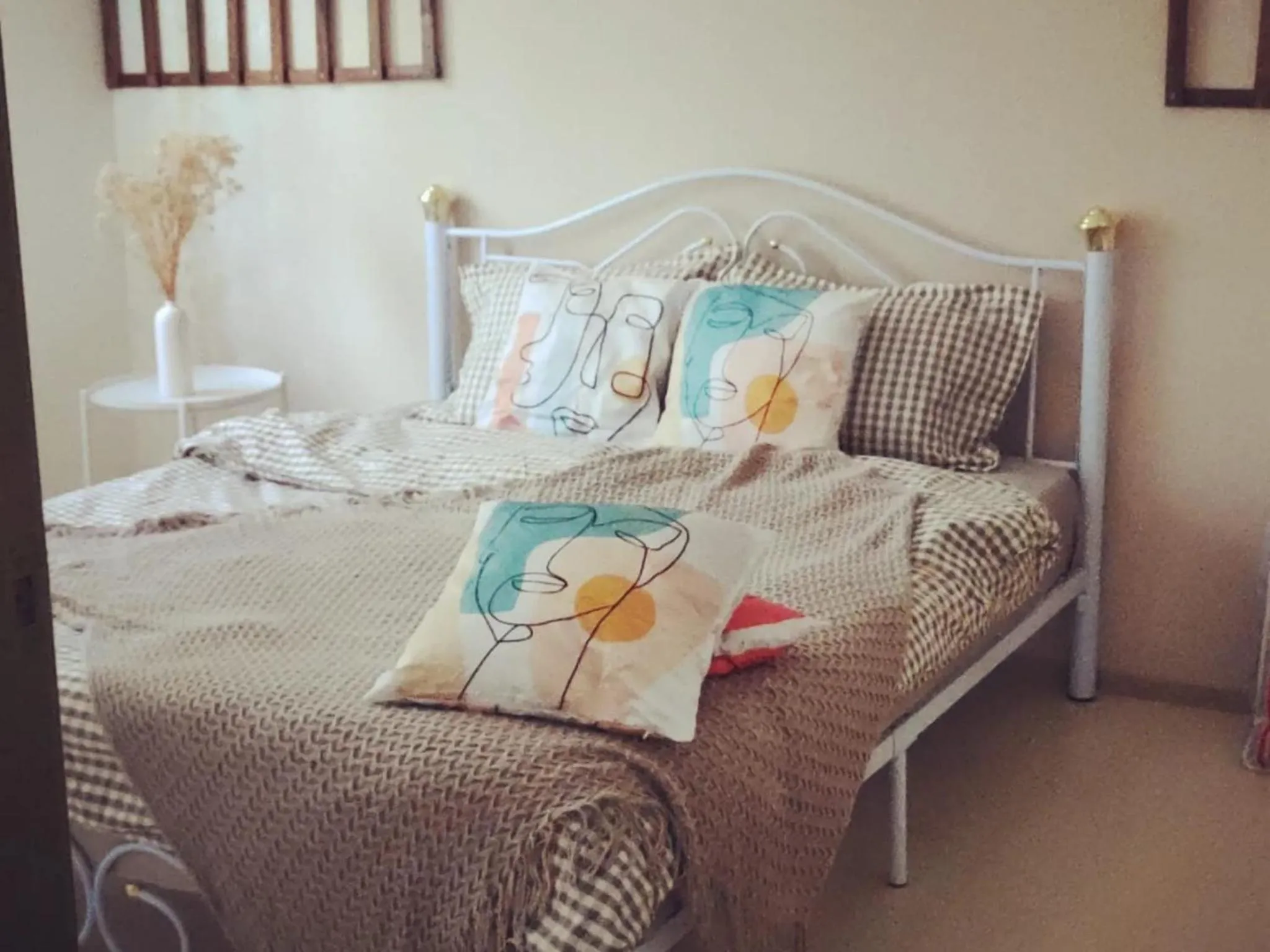 Bed in Barakah Sufi Home Stay Apartment Cameron