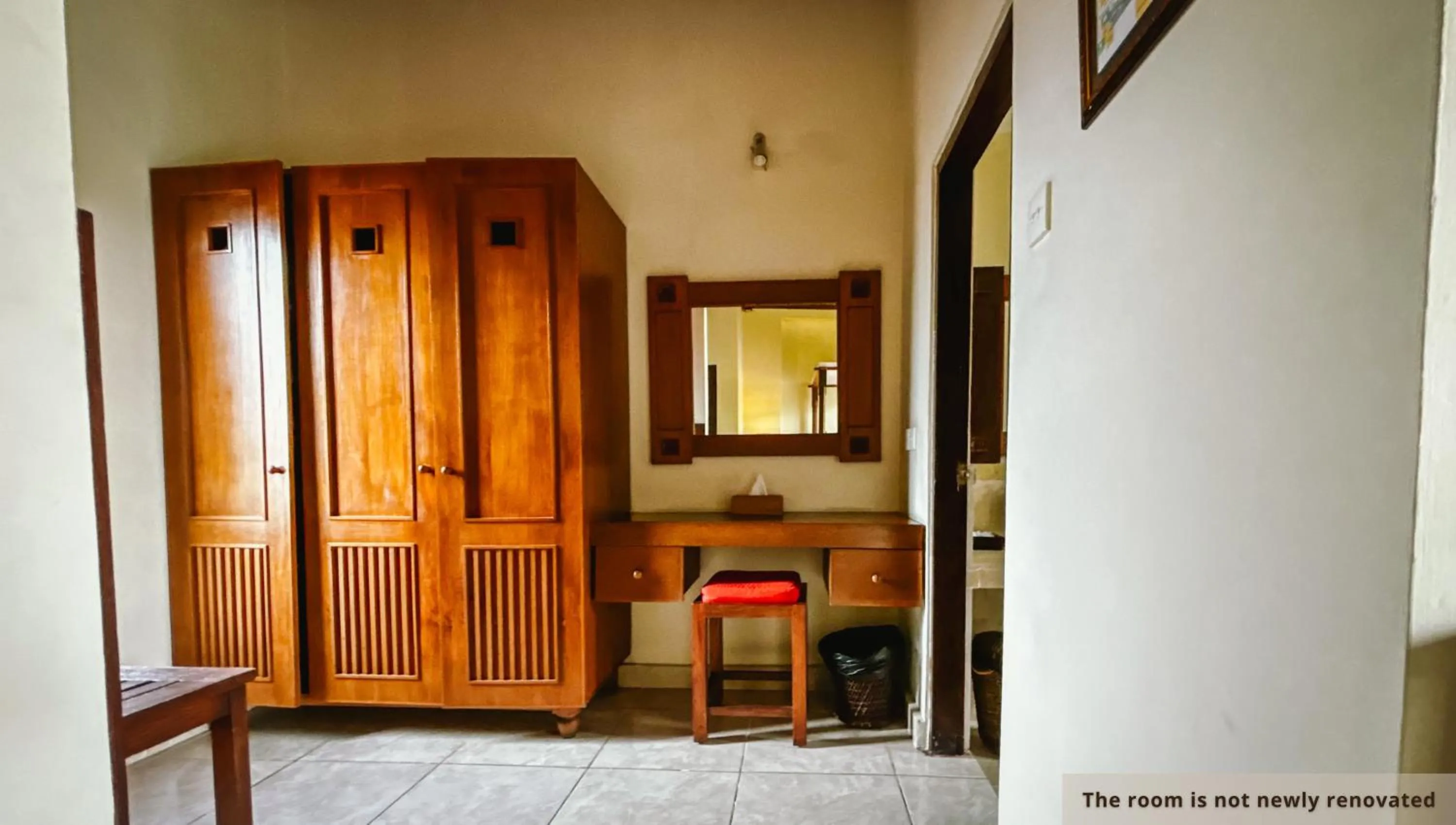 wardrobe in Svarga Bebek Villas