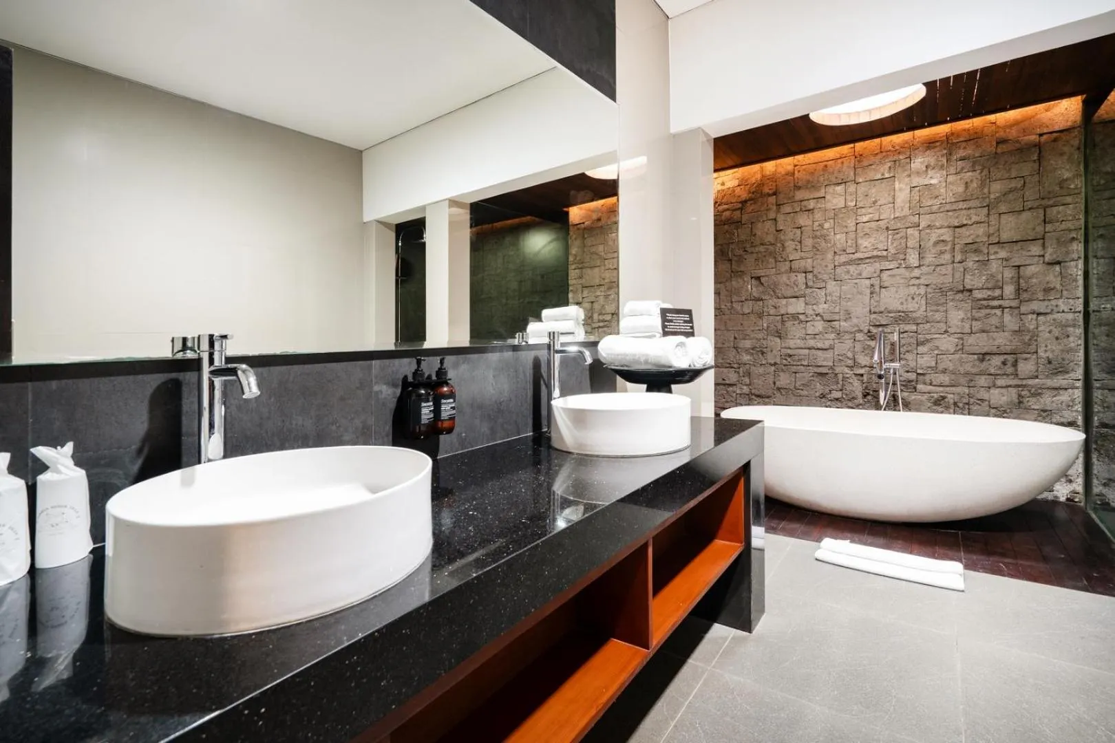 Bathroom in Svarga Bebek Villas