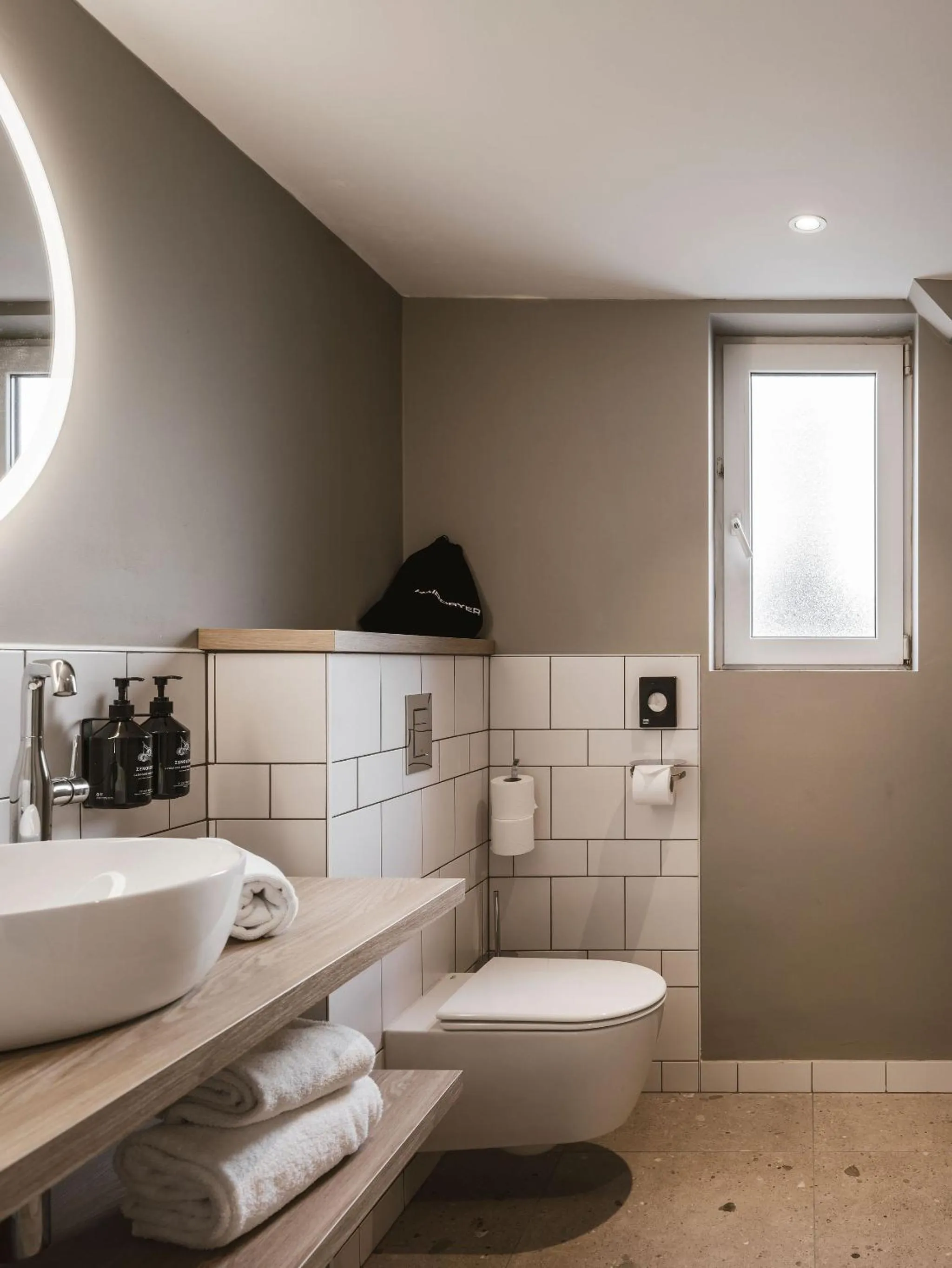 Bathroom in Strandhotel Domburg - Next Door