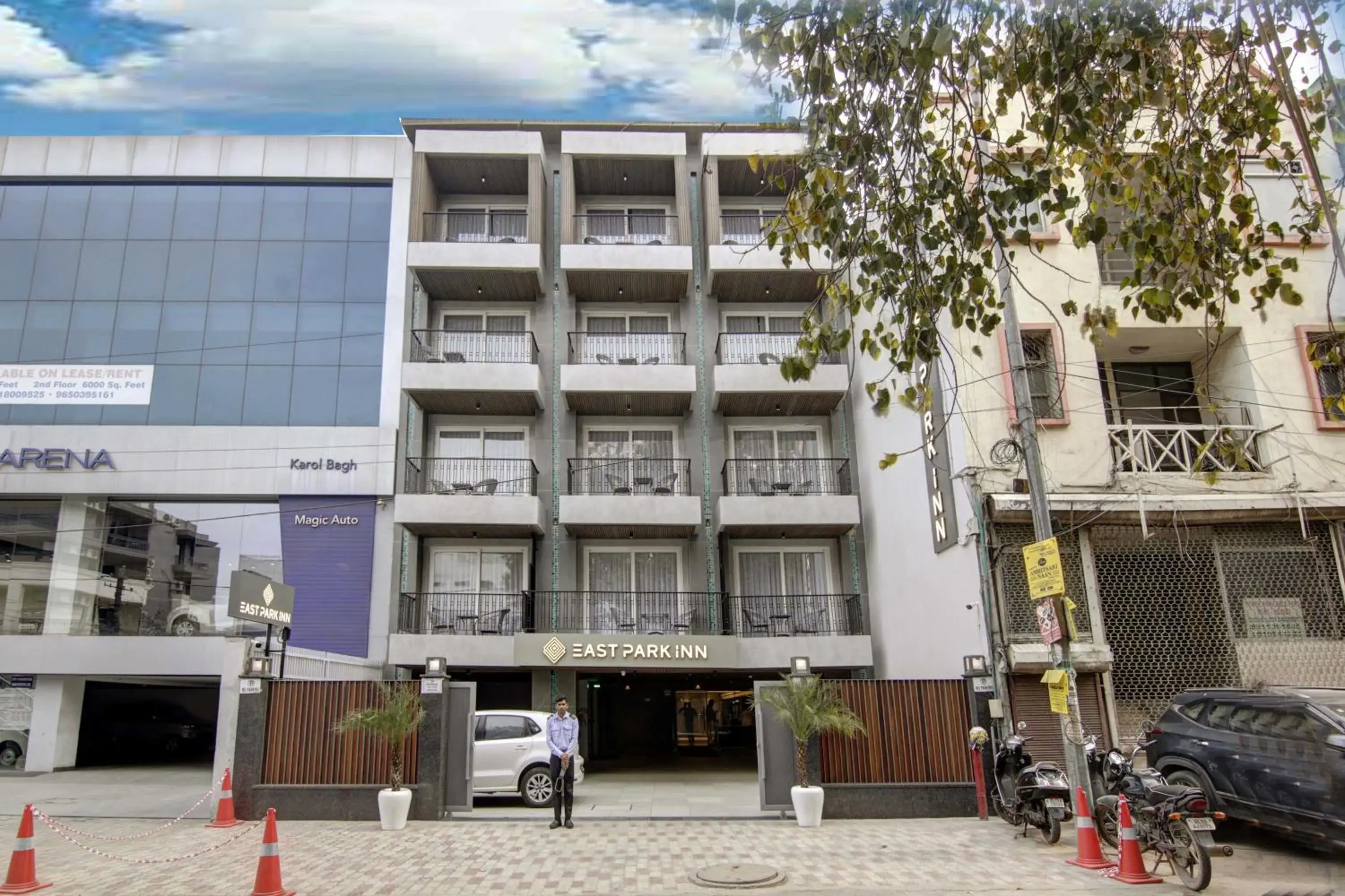 Property building in East Park Inn Property building in East Park Inn