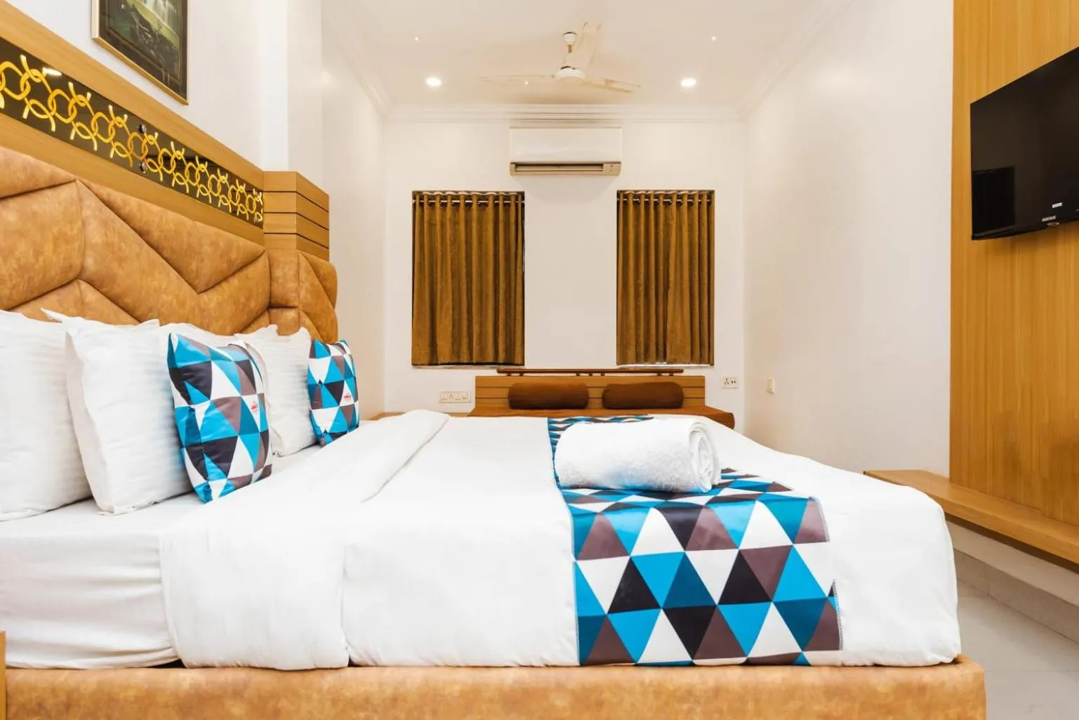 Bed in HOTEL GALAXY SURAT