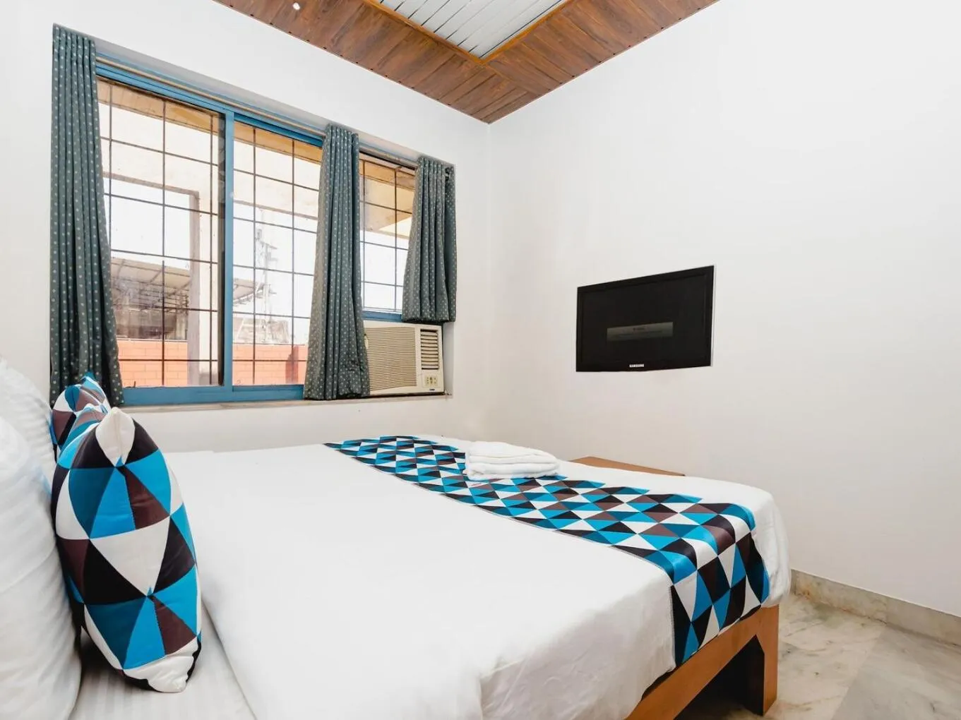 Bed in HOTEL GALAXY SURAT