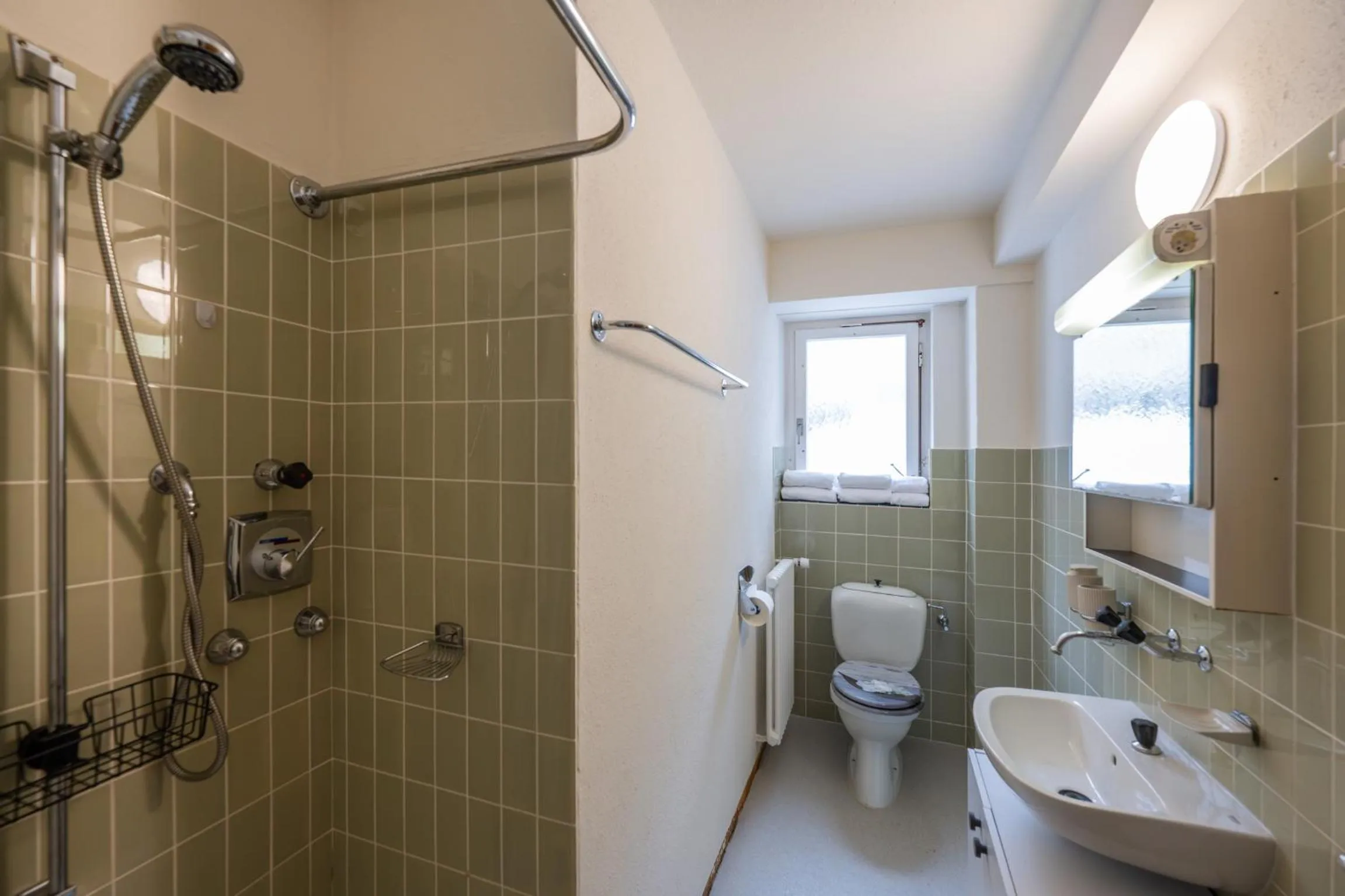 Shower in Chalet Alberti Davos Platz