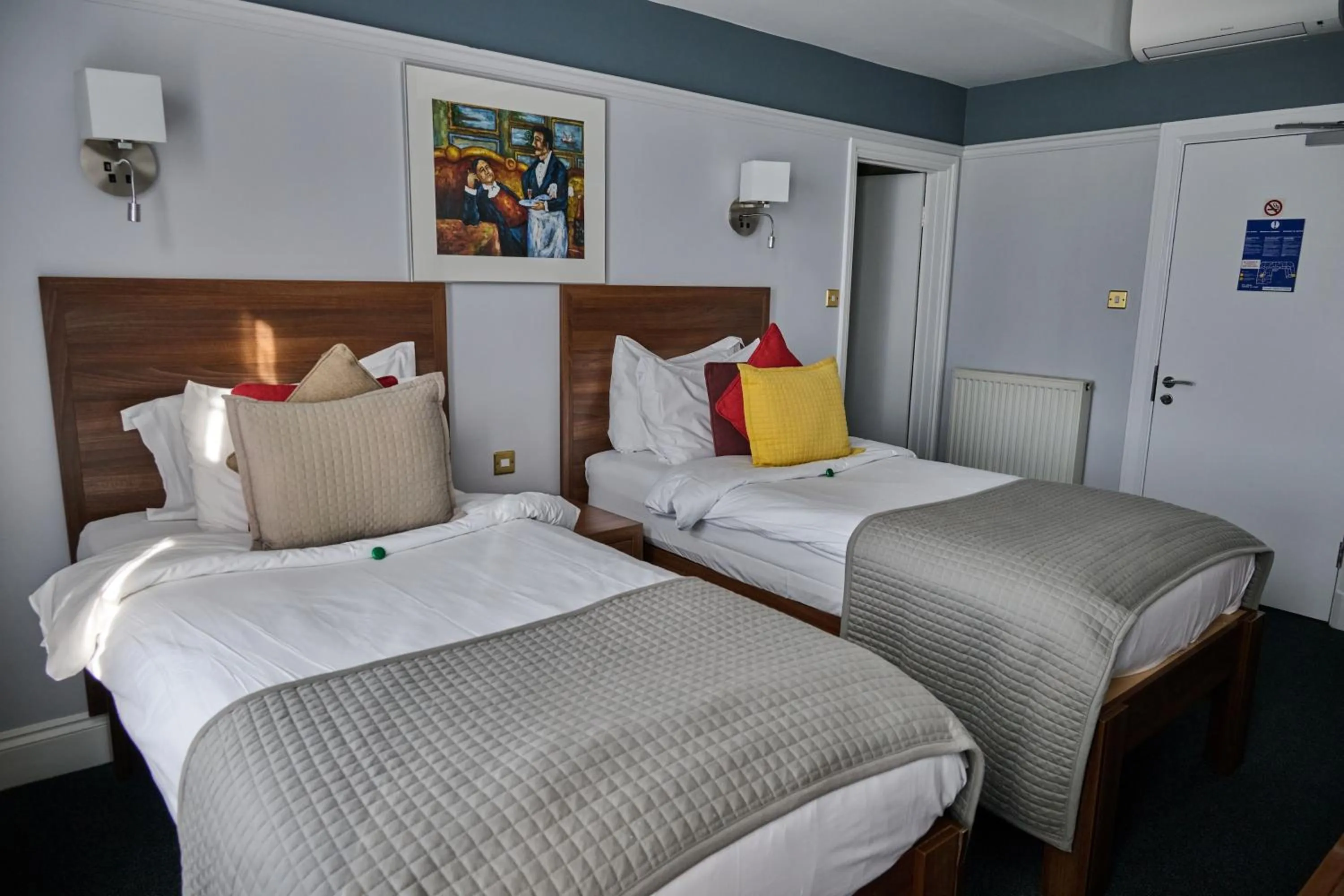 Bedroom, Bed in Royal Oxford Hotel