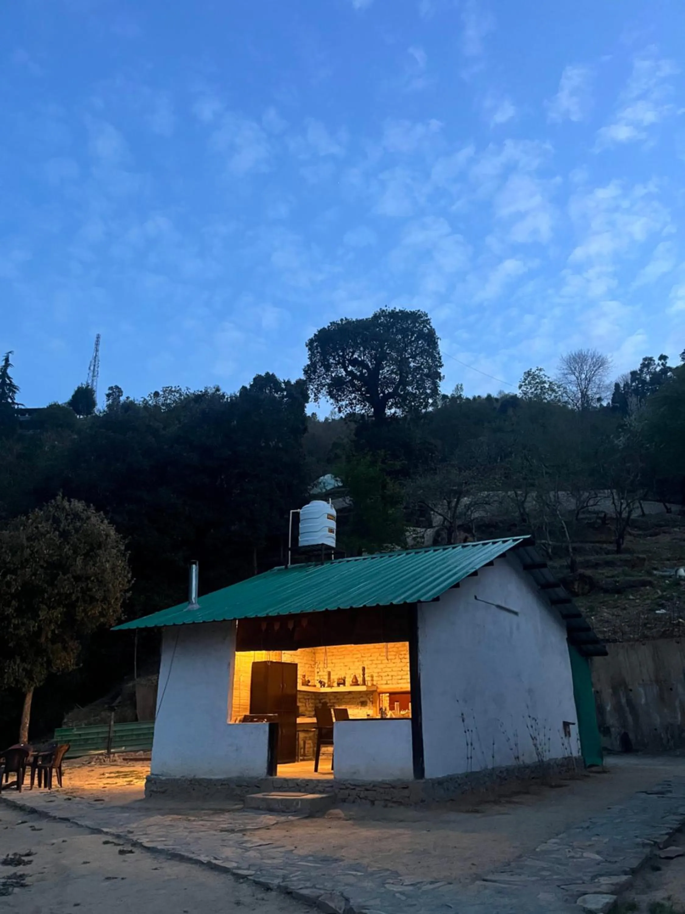 Restaurant/places to eat in Burans Kot Heritage Home - Ramgarh