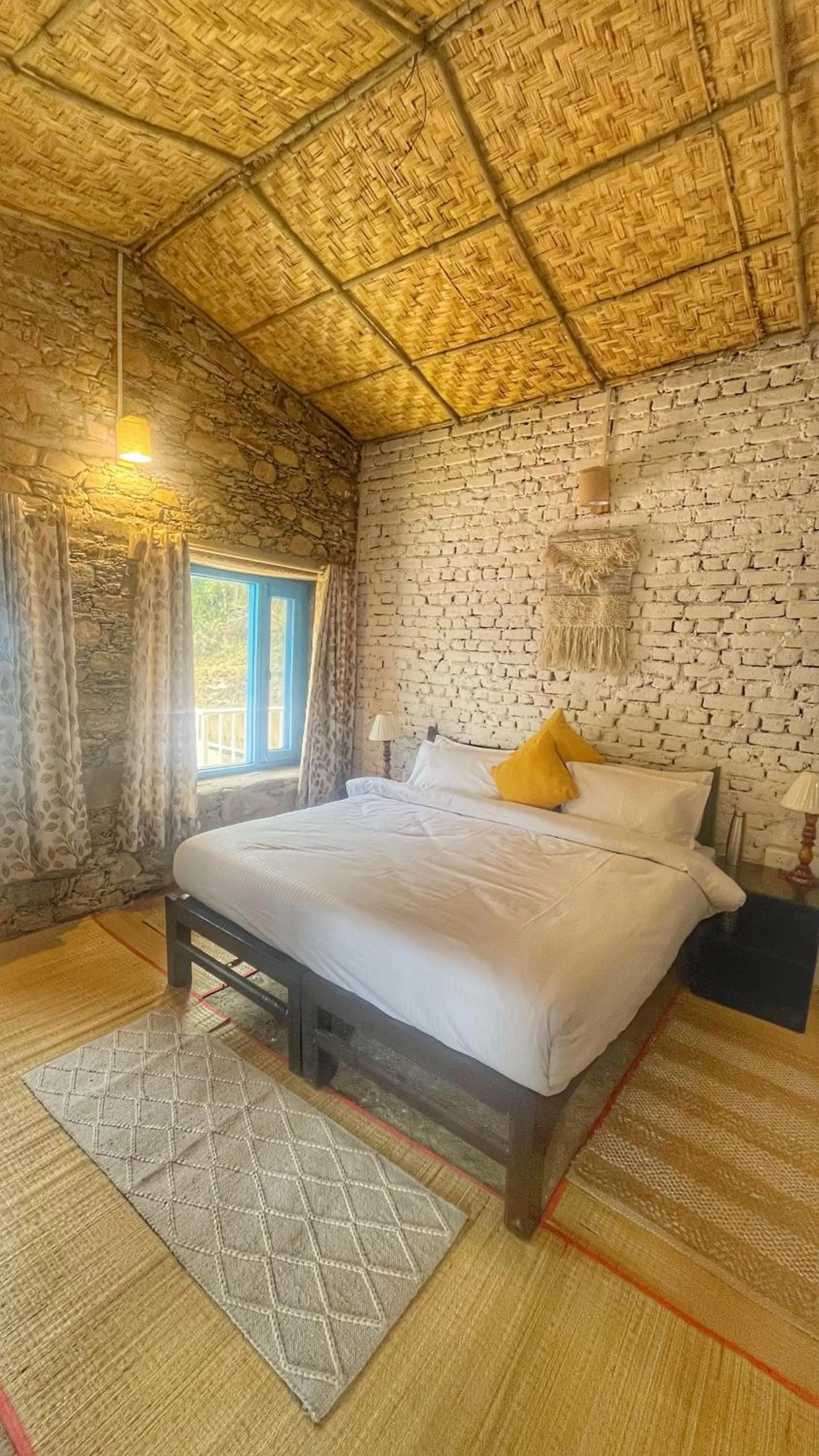 Bed in Burans Kot Heritage Home - Ramgarh