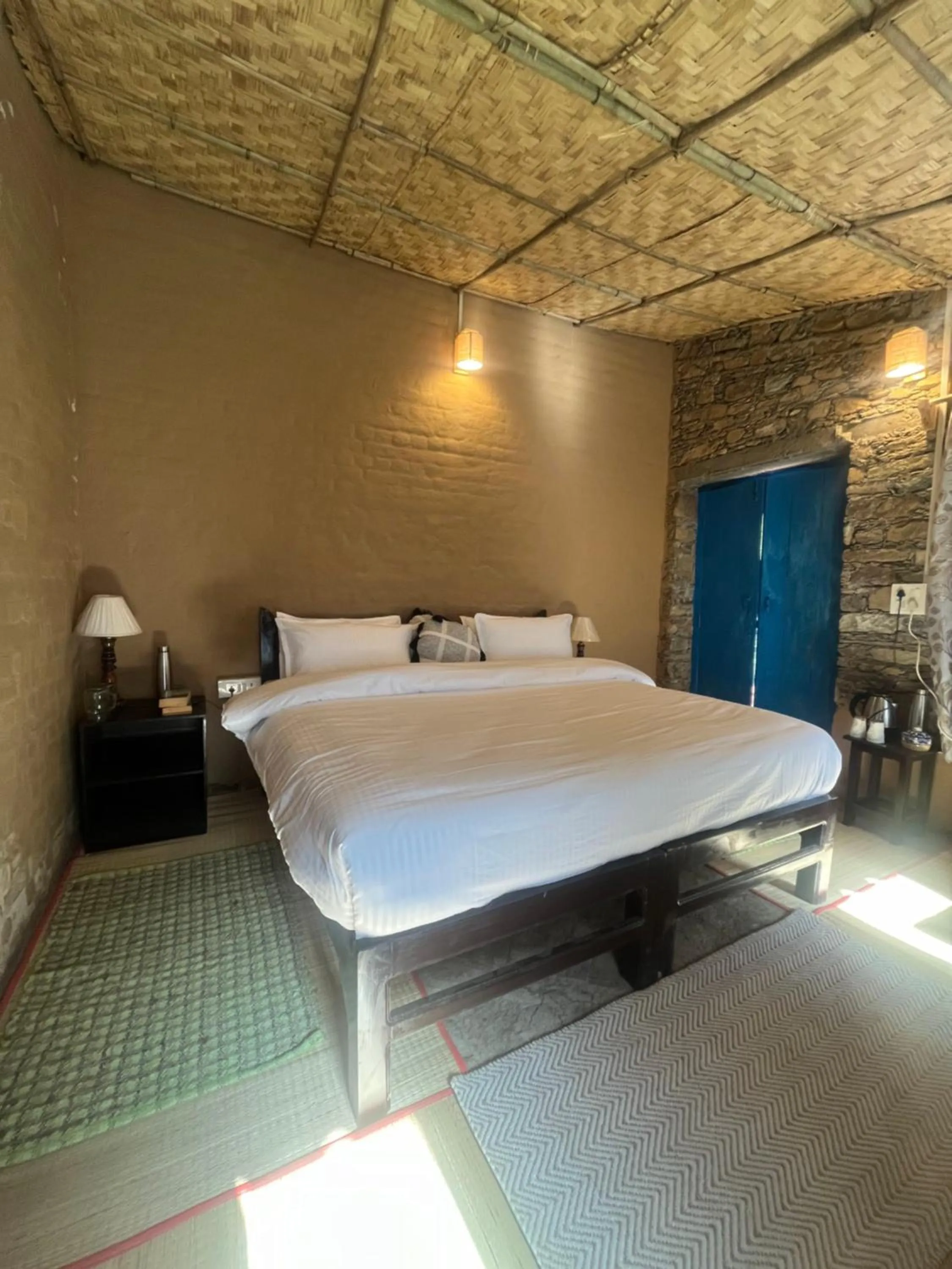 Photo of the whole room, Bed in Burans Kot Heritage Home - Ramgarh