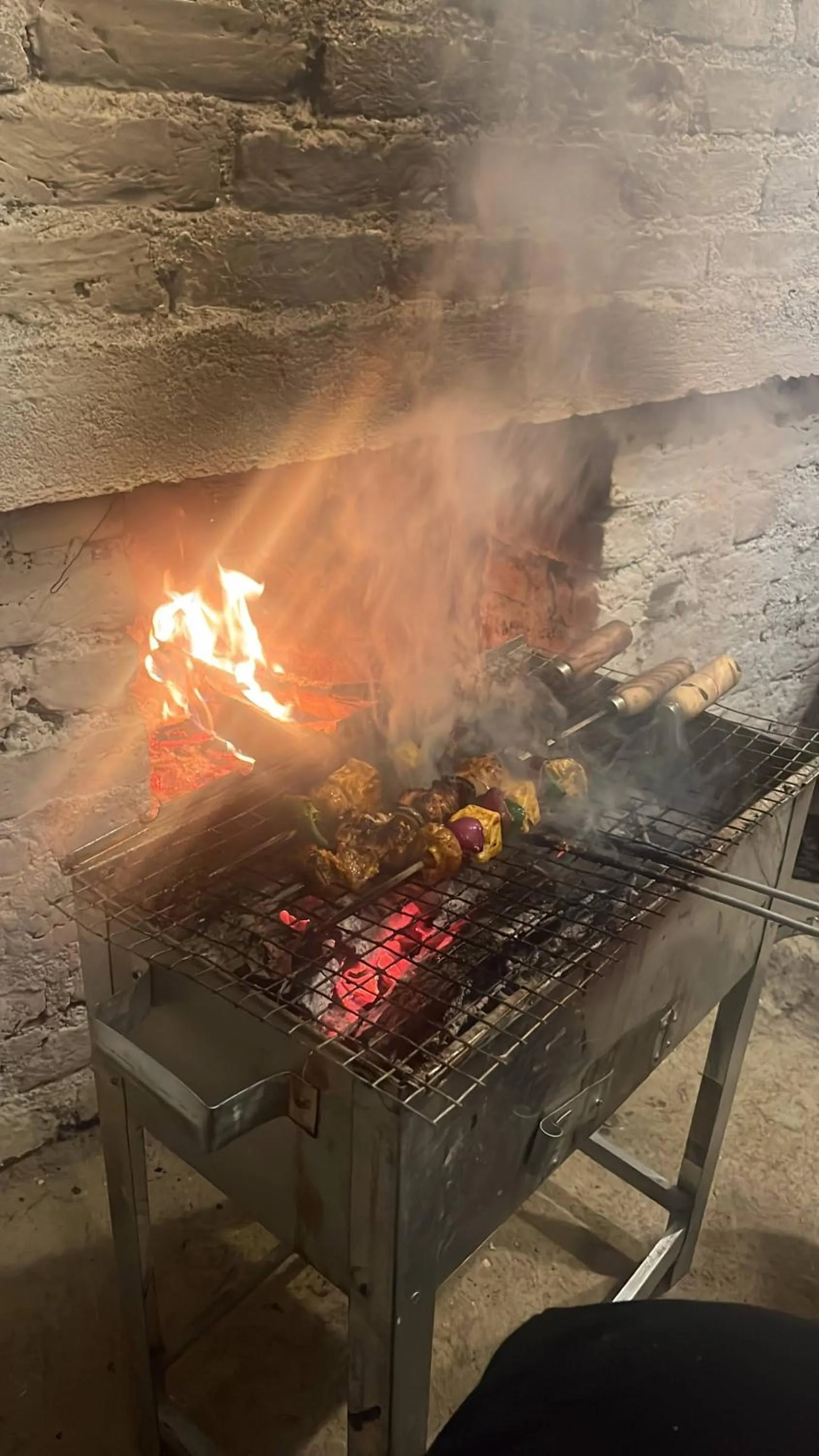 Restaurant/places to eat in Burans Kot Heritage Home - Ramgarh