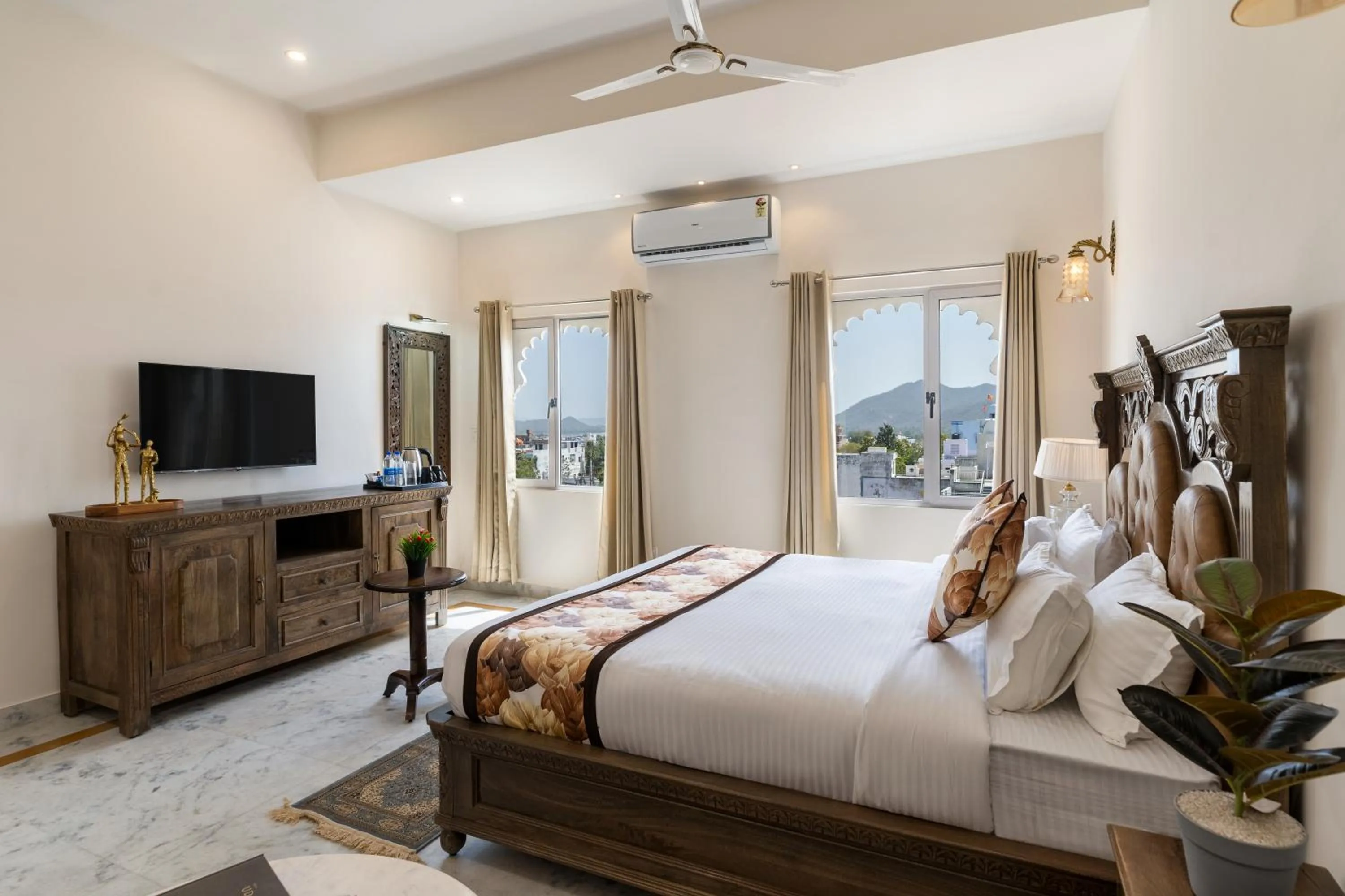 Bed in Hotel The Royal Courtyard