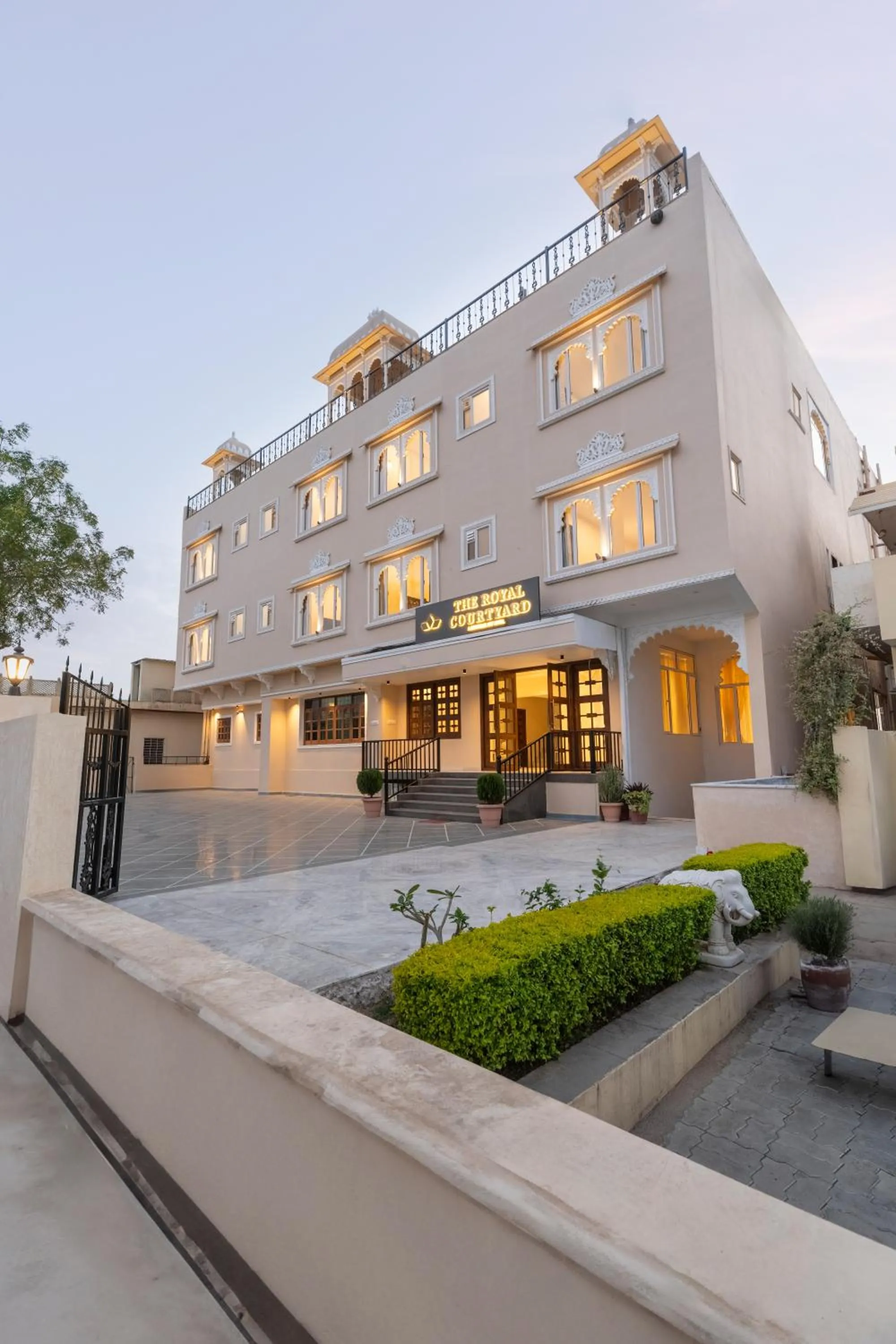 Property building in Hotel The Royal Courtyard