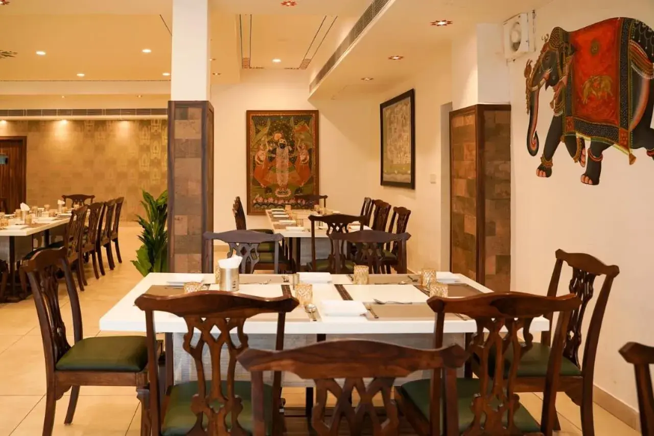 Restaurant/places to eat in Hotel The Royal Courtyard Restaurant/places to eat in Hotel The Royal Courtyard