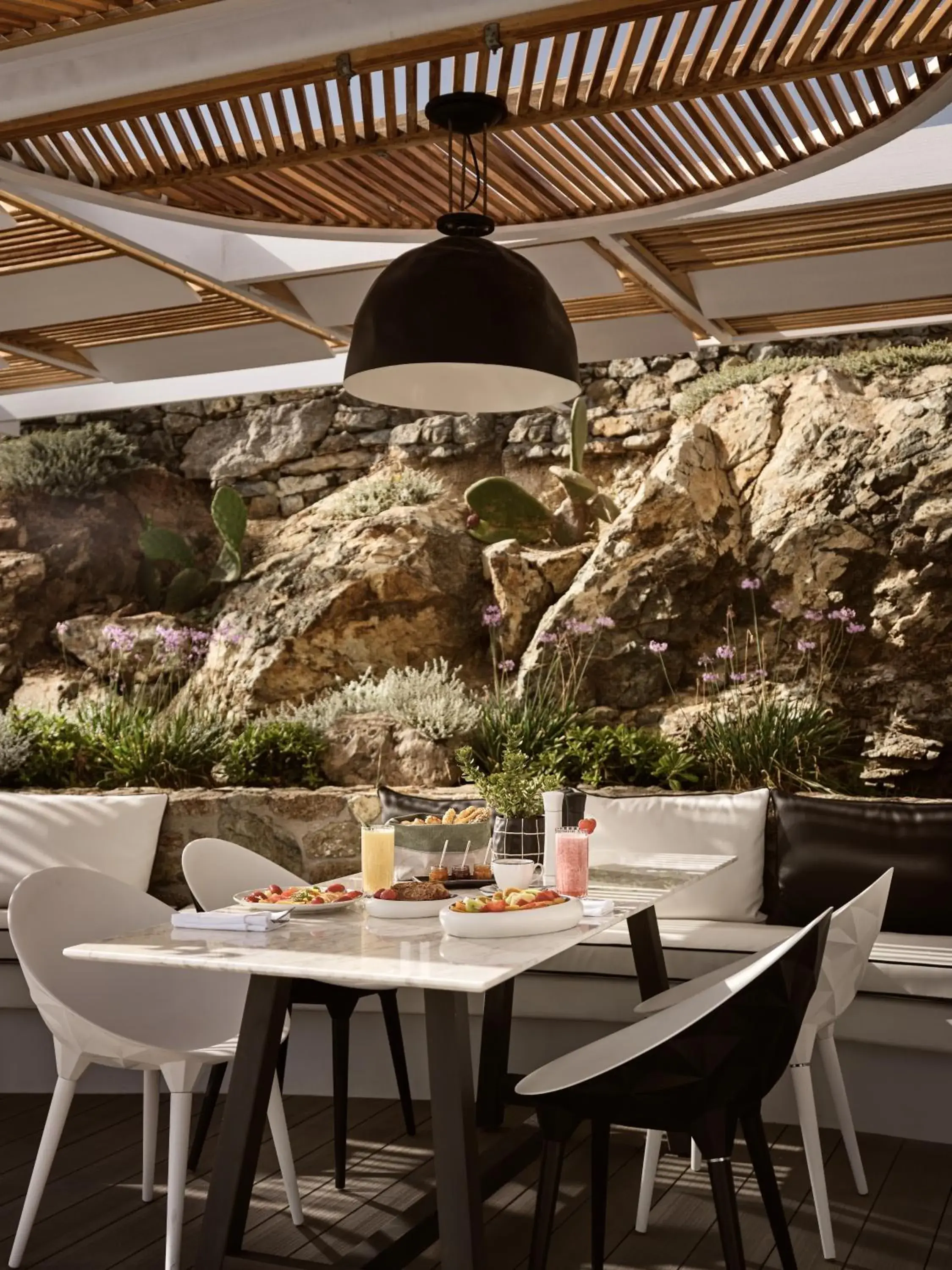 Restaurant/places to eat in Semeli Coast Mykonos Curio Collection by Hilton Restaurant/places to eat in Semeli Coast Mykonos Curio Collection by Hilton