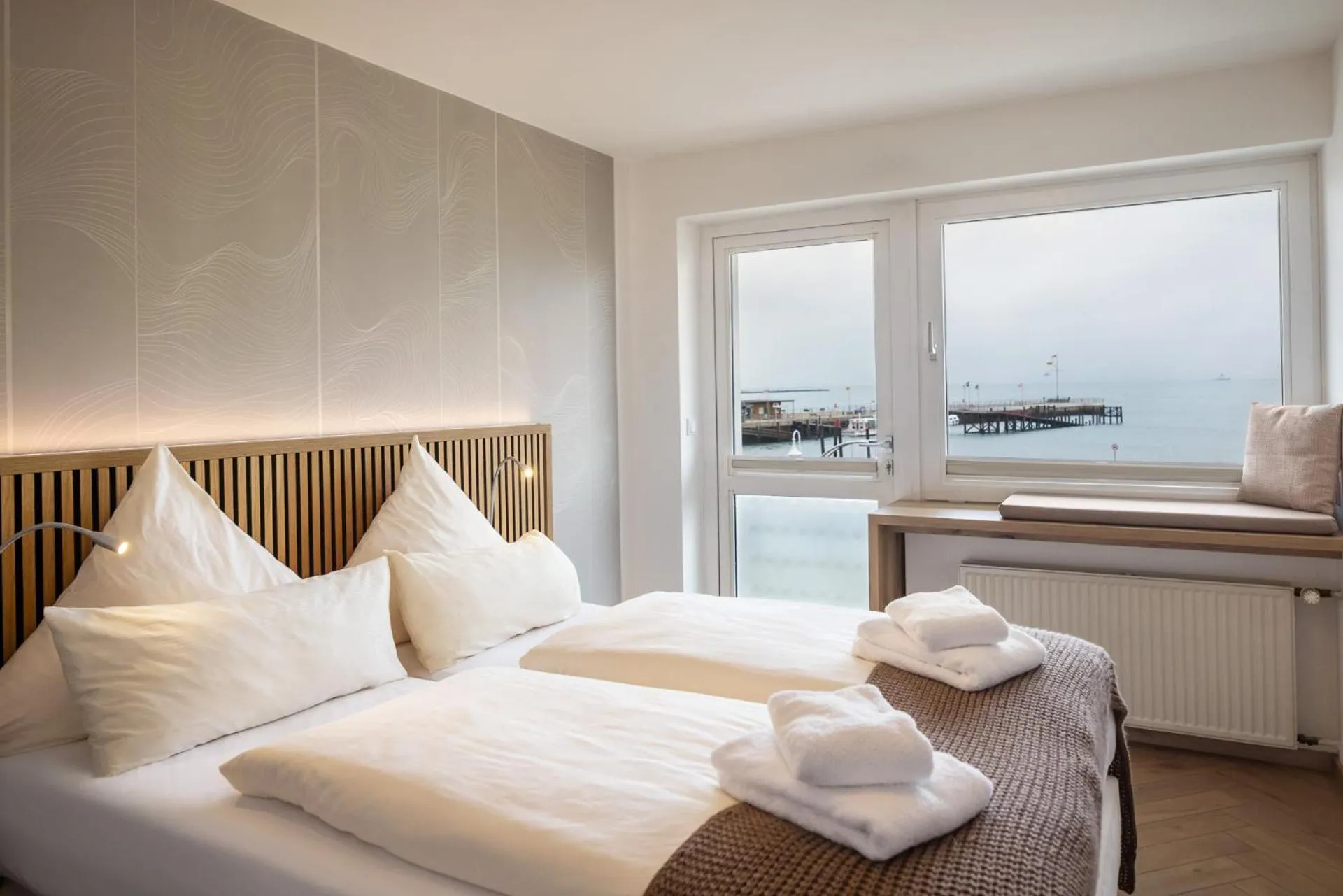 Photo of the whole room, Bed in Hotel Klippenklang