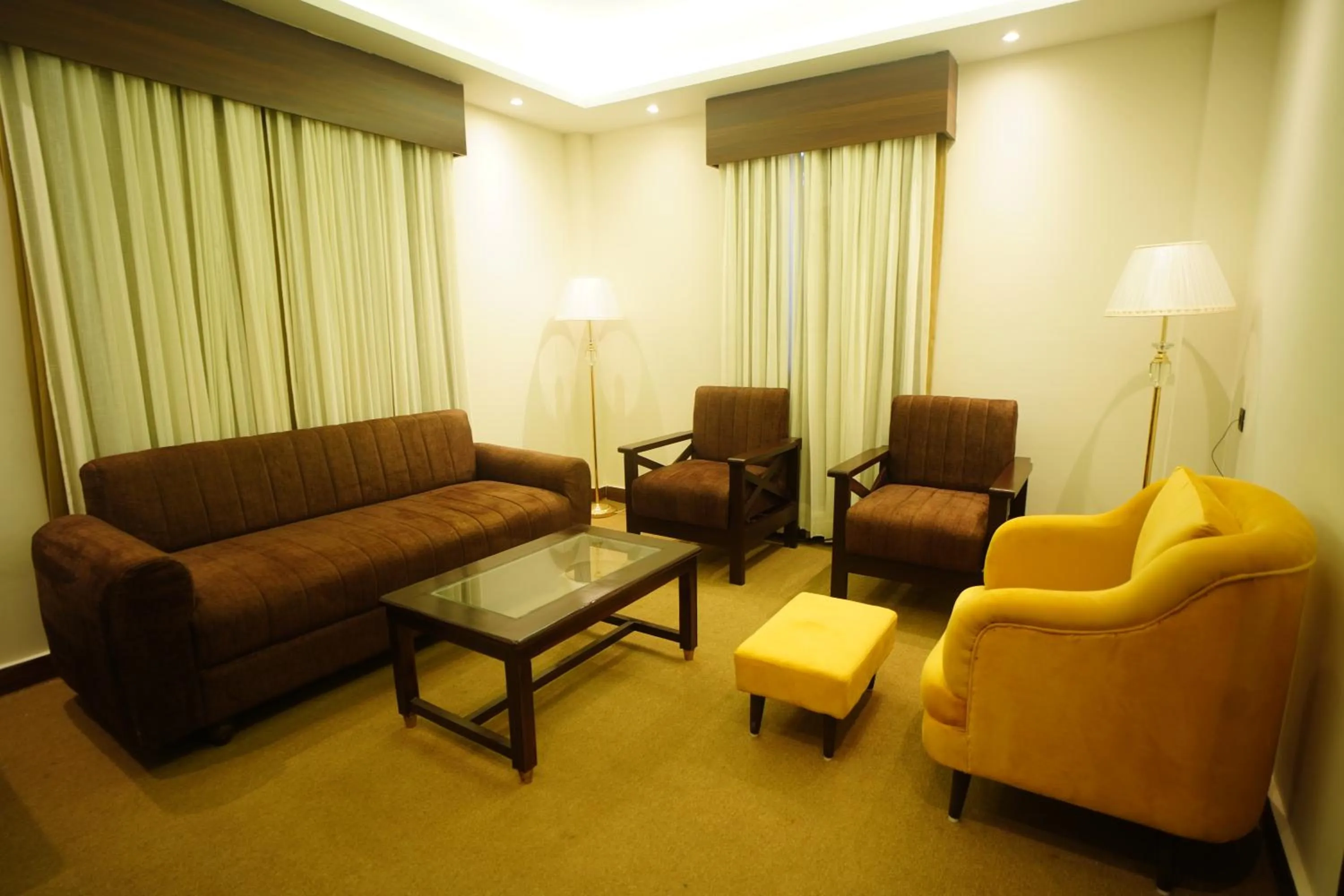 Living room in HOTEL PRAHLAD INN