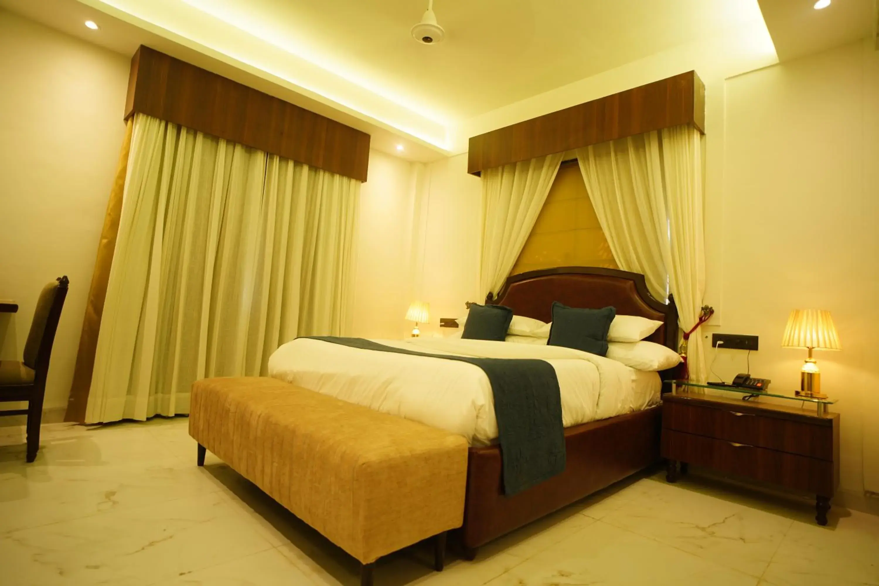 Bed in HOTEL PRAHLAD INN Bed in HOTEL PRAHLAD INN