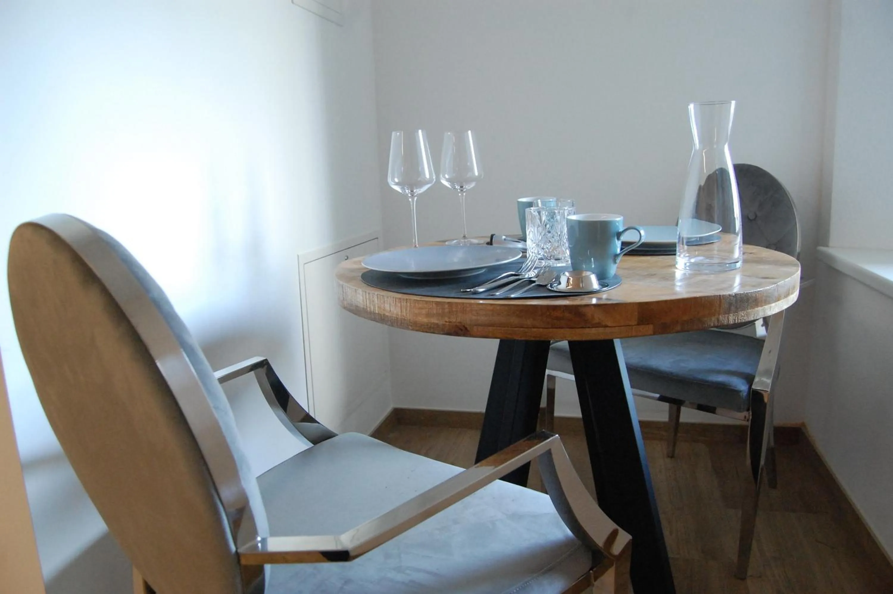 Seating area in myQuartier Luxury Hideaways digital self check in