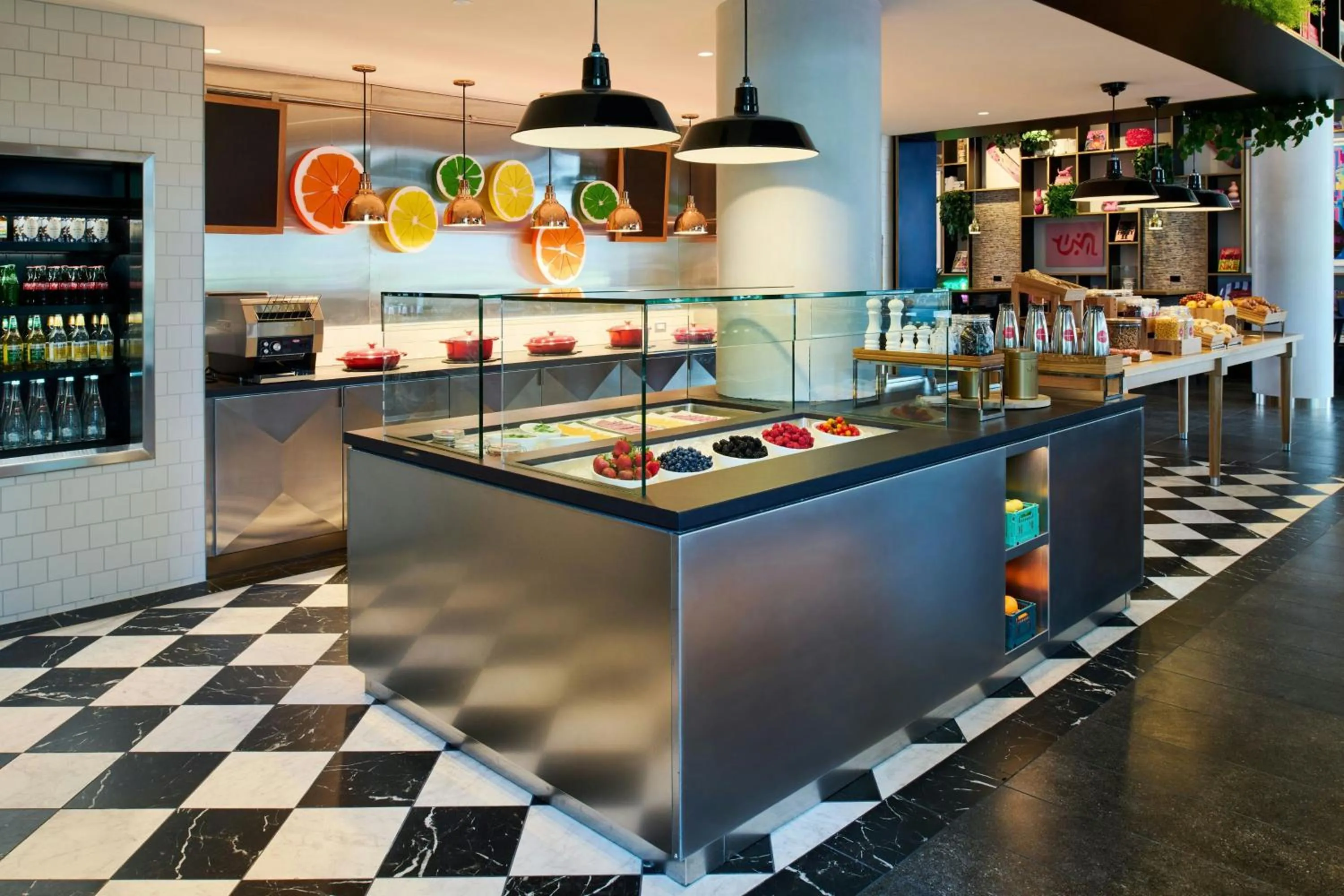 Restaurant/places to eat in citizenM Boston Back Bay