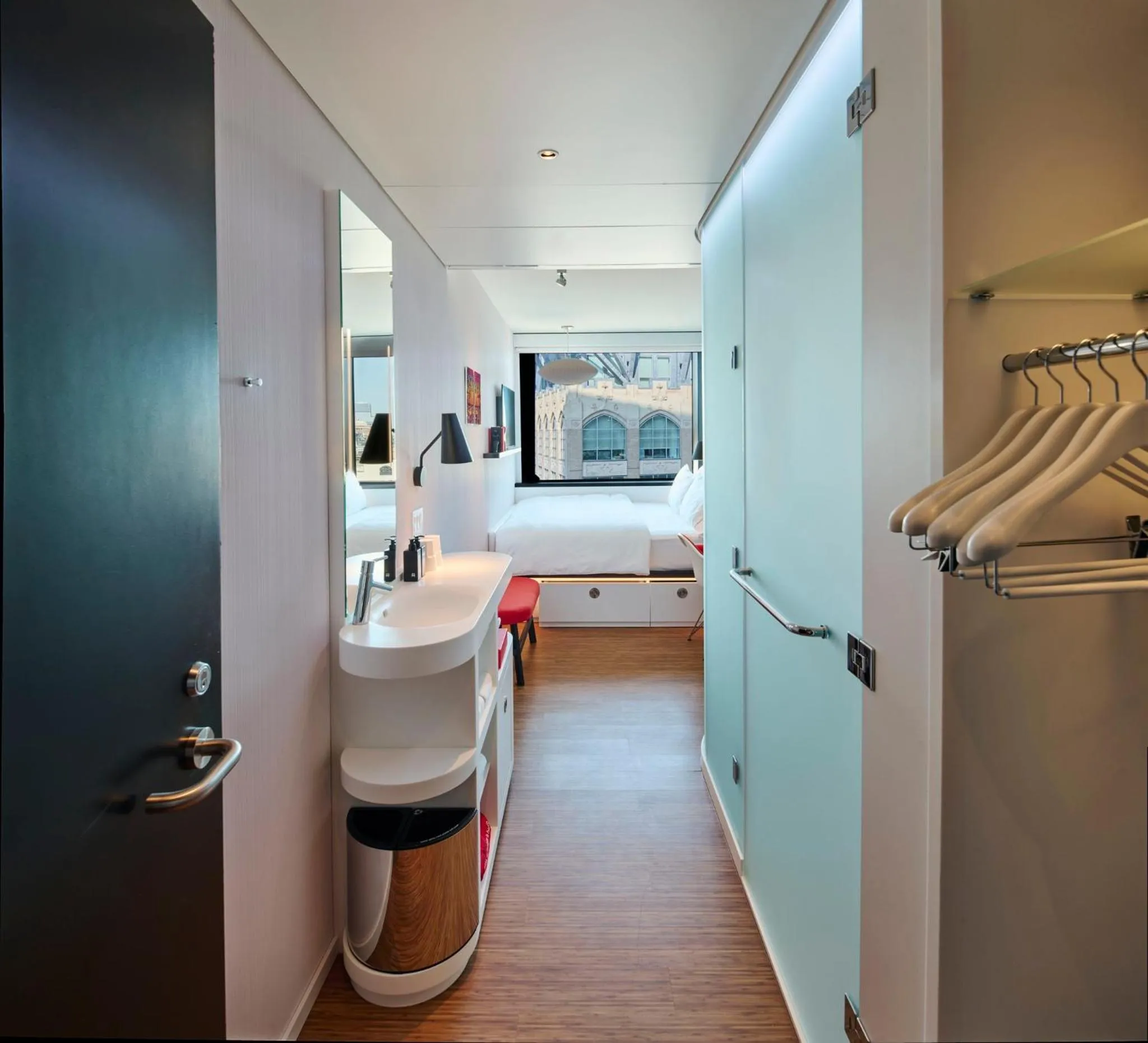 Photo of the whole room in citizenM Boston Back Bay