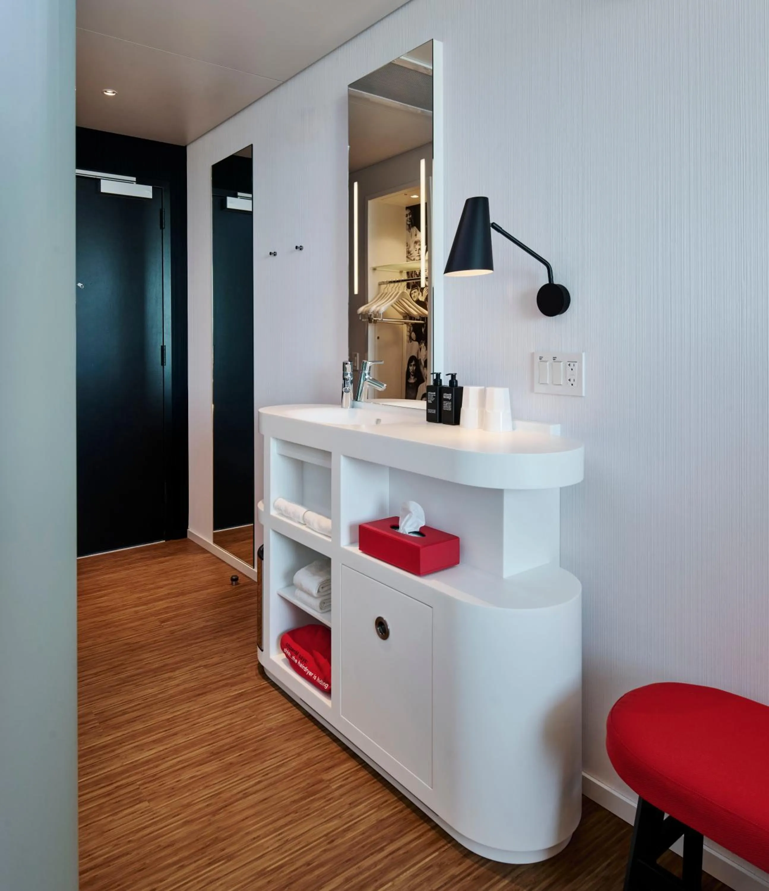 Bedroom in citizenM Boston Back Bay