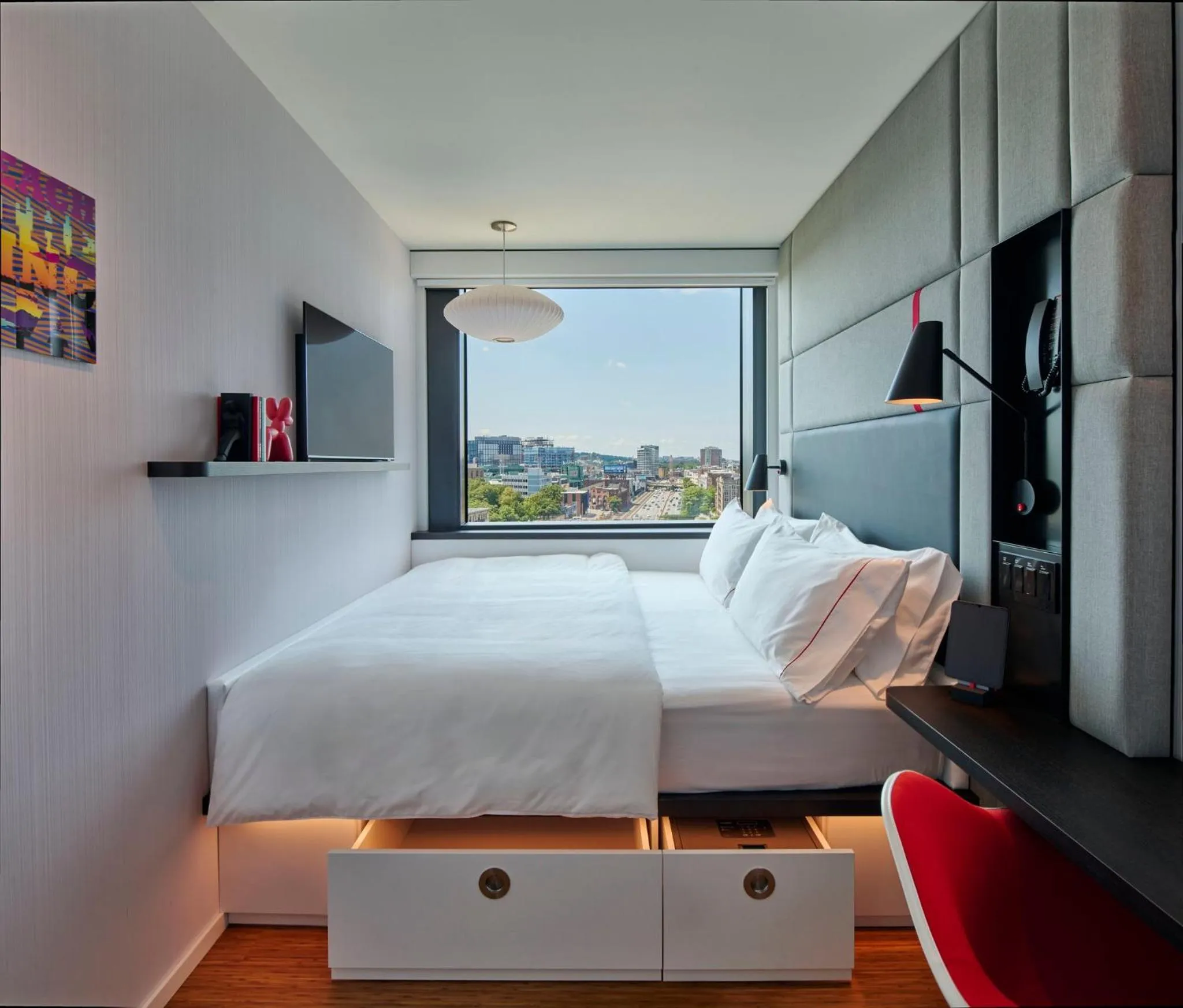 King Room - Premium View in citizenM Boston Back Bay