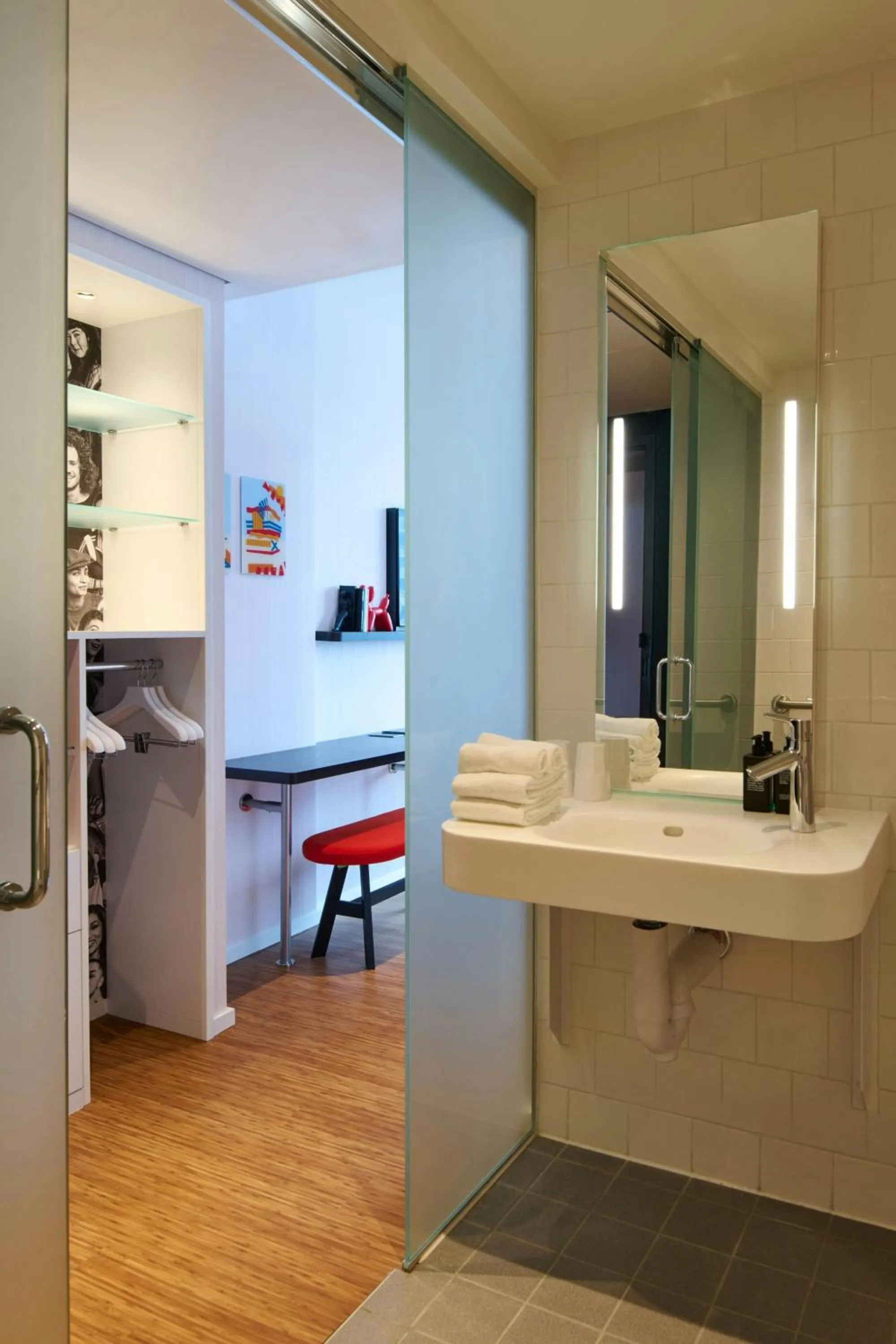 Bedroom in citizenM Miami South Beach