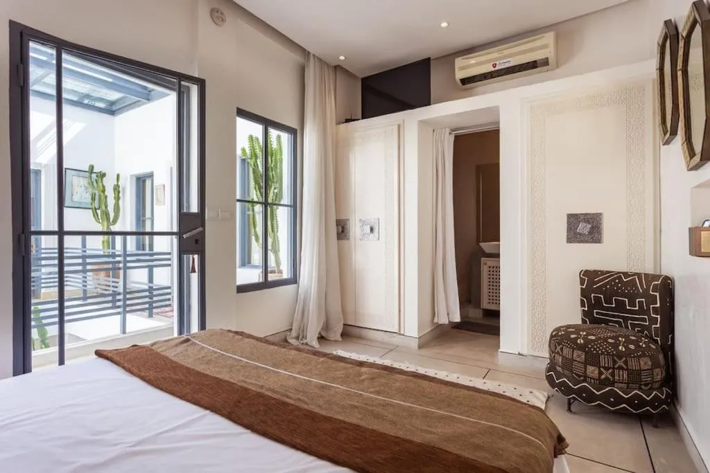 Bedroom, Bed in Riad La Sarrazine Privatisation complète Maison de famille à Marrakech