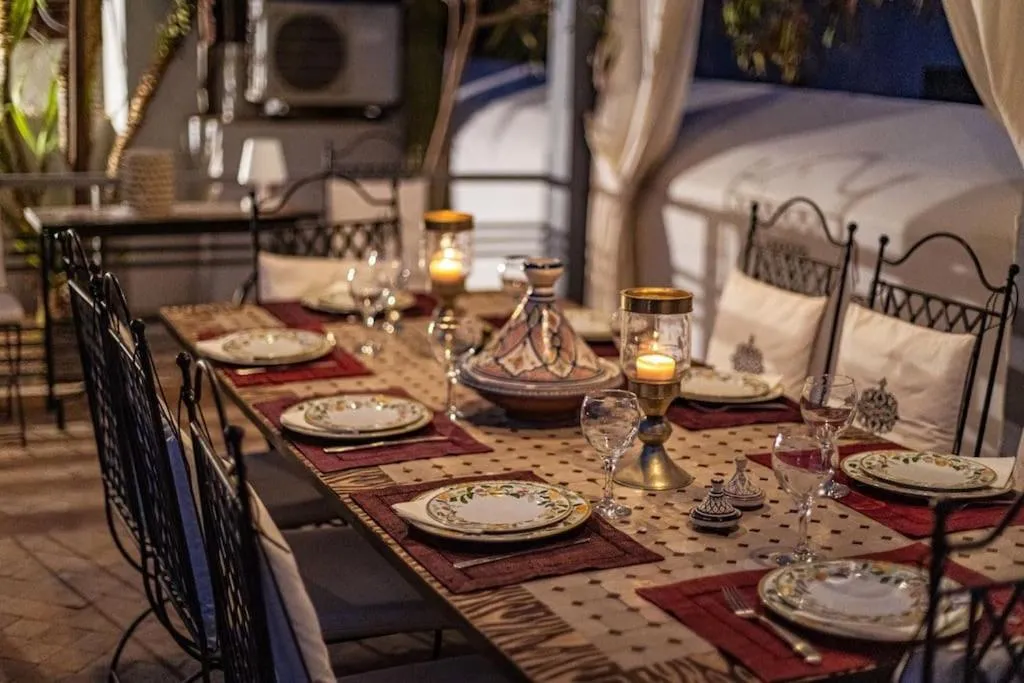Dining area in Riad La Sarrazine Privatisation complète Maison de famille à Marrakech