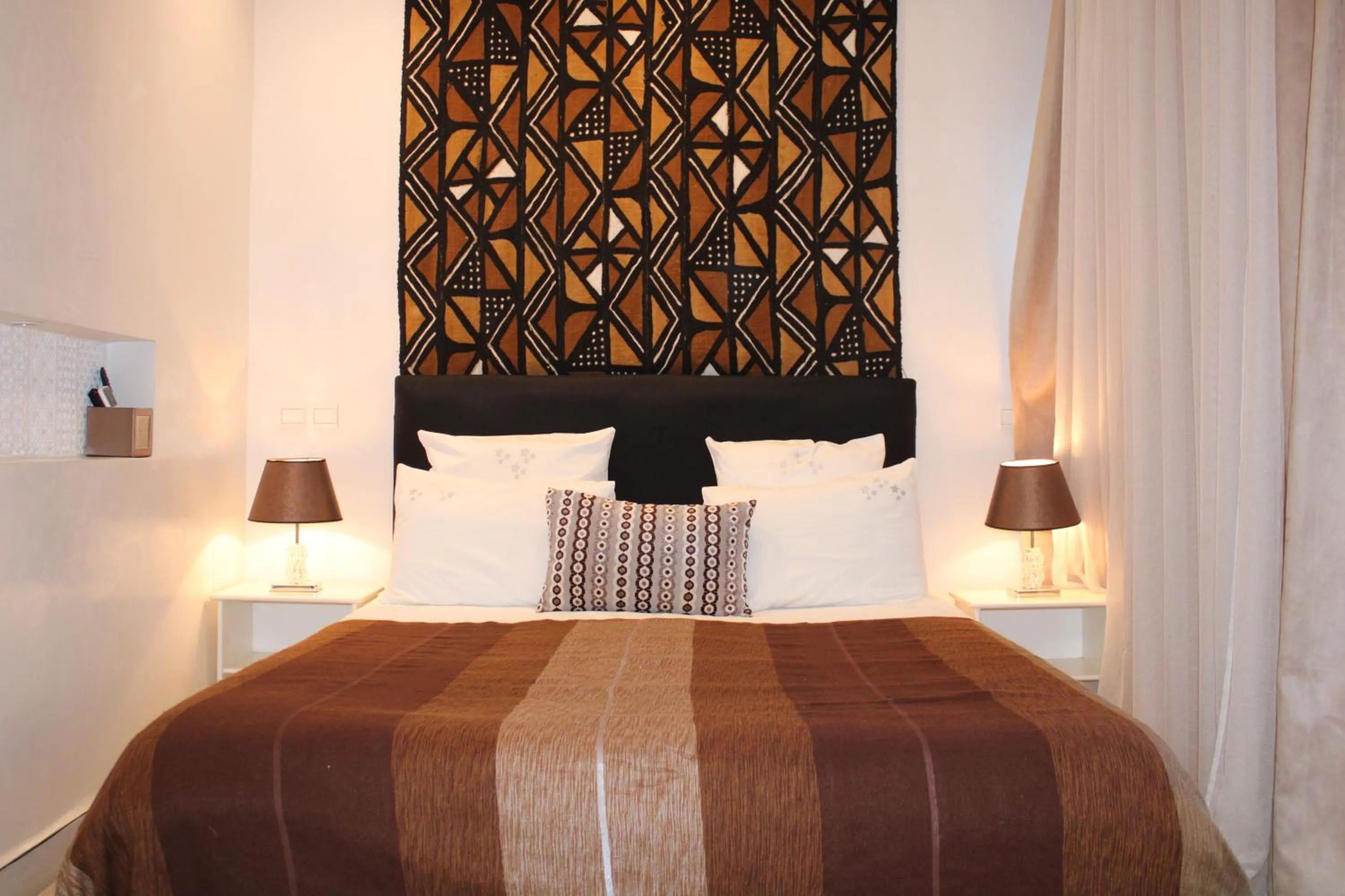 Bedroom, Bed in Riad La Sarrazine Privatisation complète Maison de famille à Marrakech