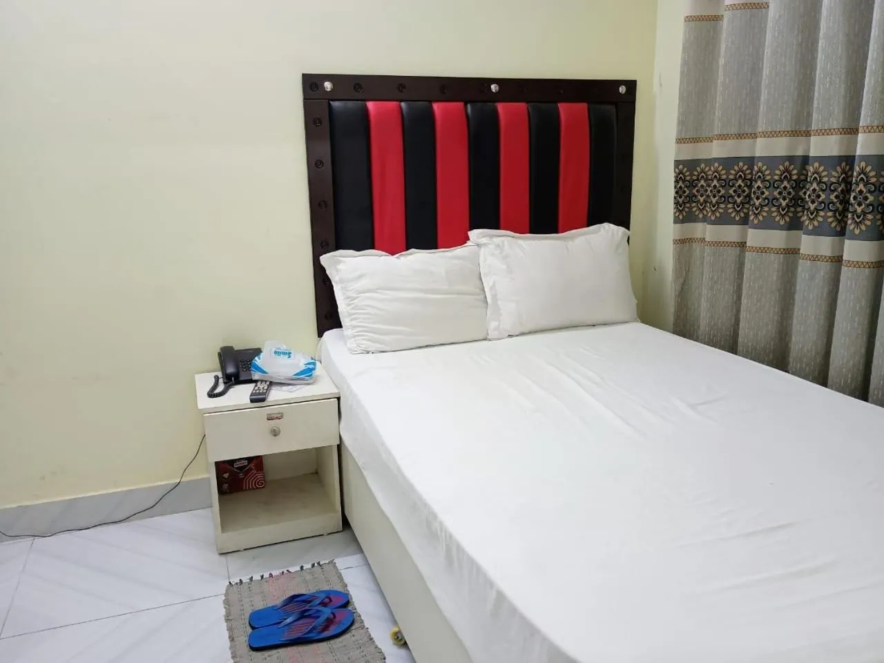 Bed in Hotel White Stone