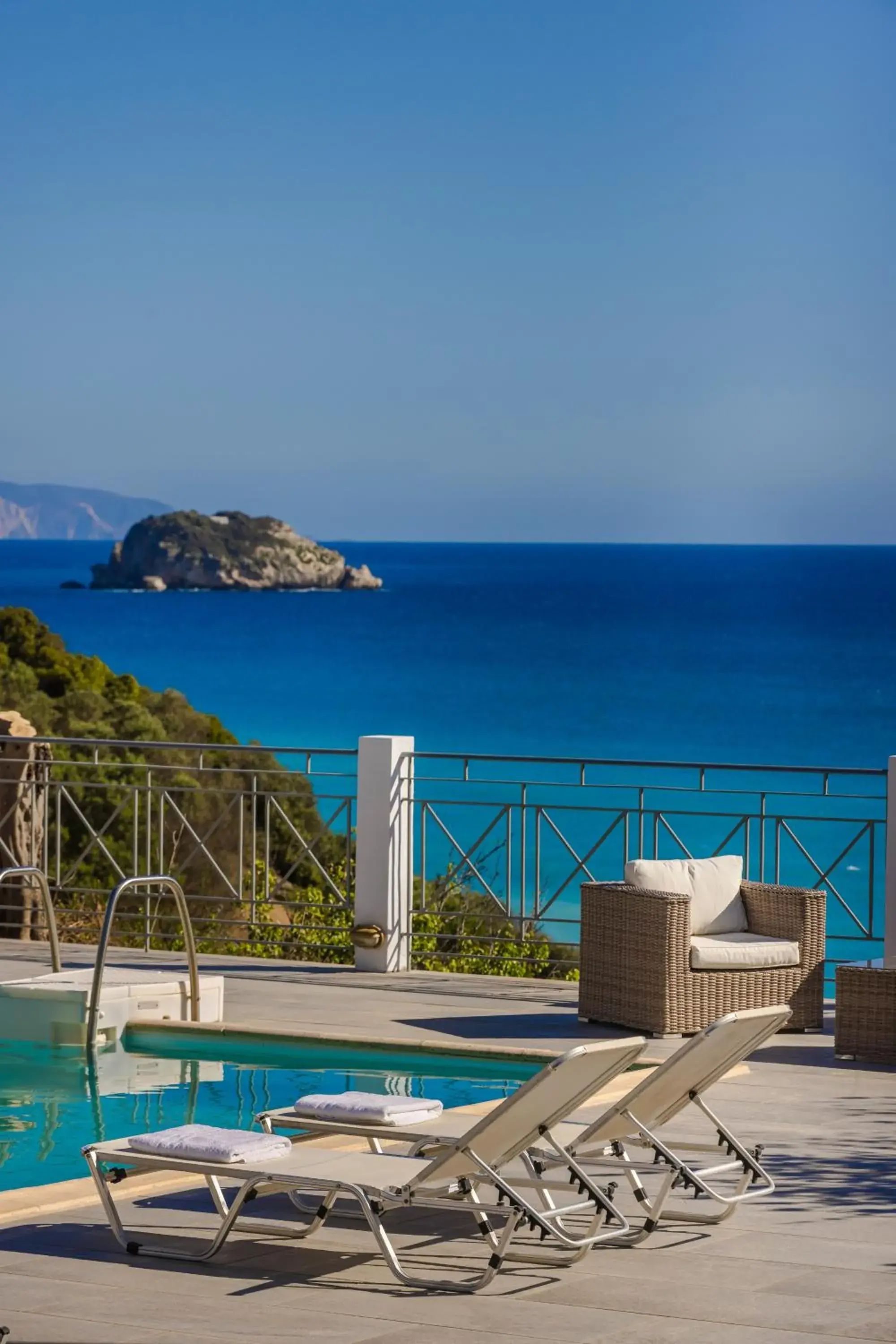 Costa Avithos Costa Avithos