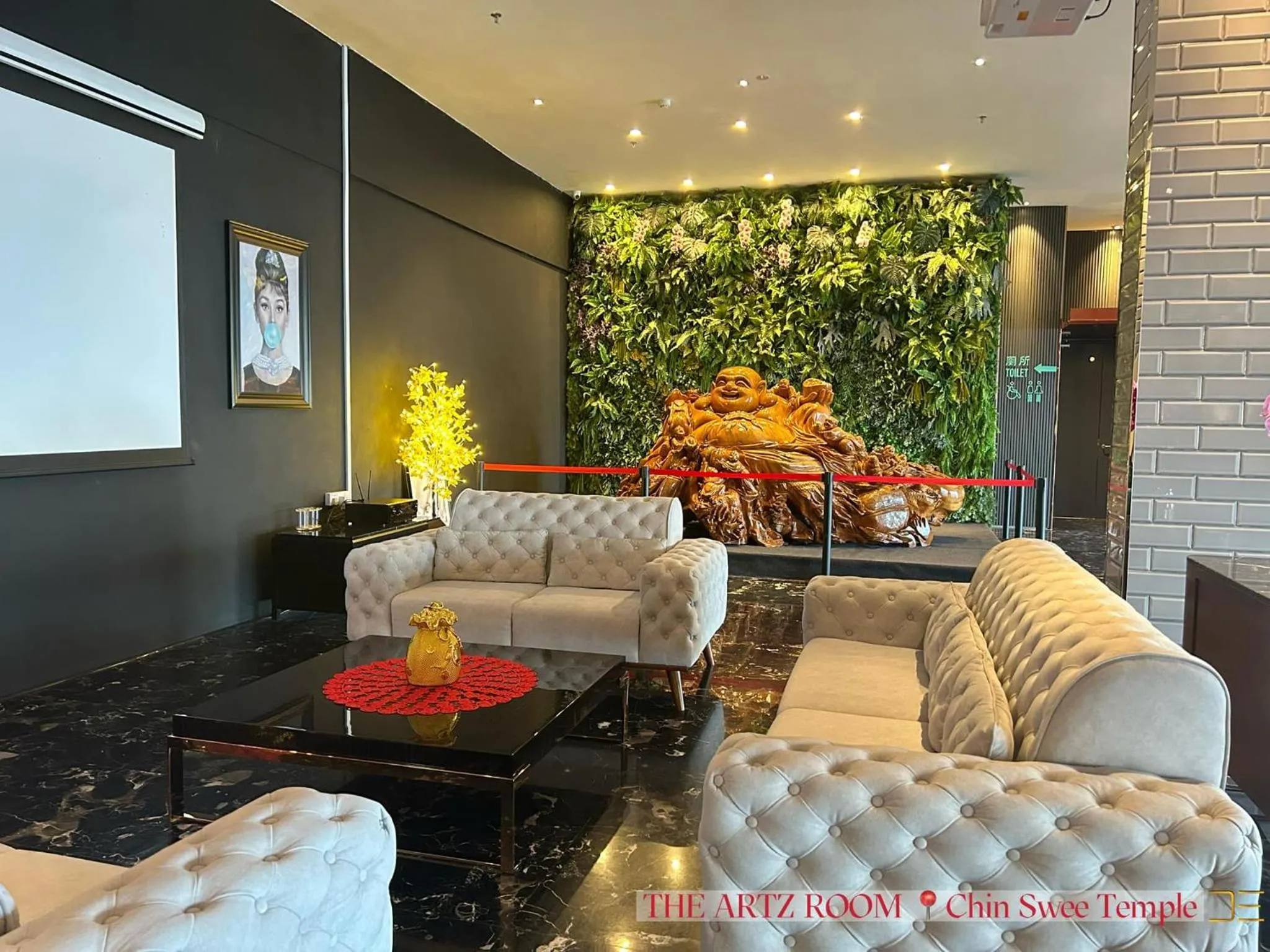 Seating area in The Artz Hotel