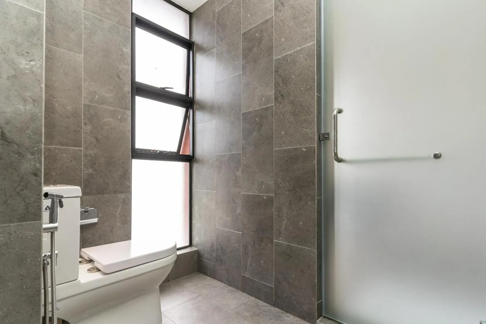 Shower in The Artz Hotel