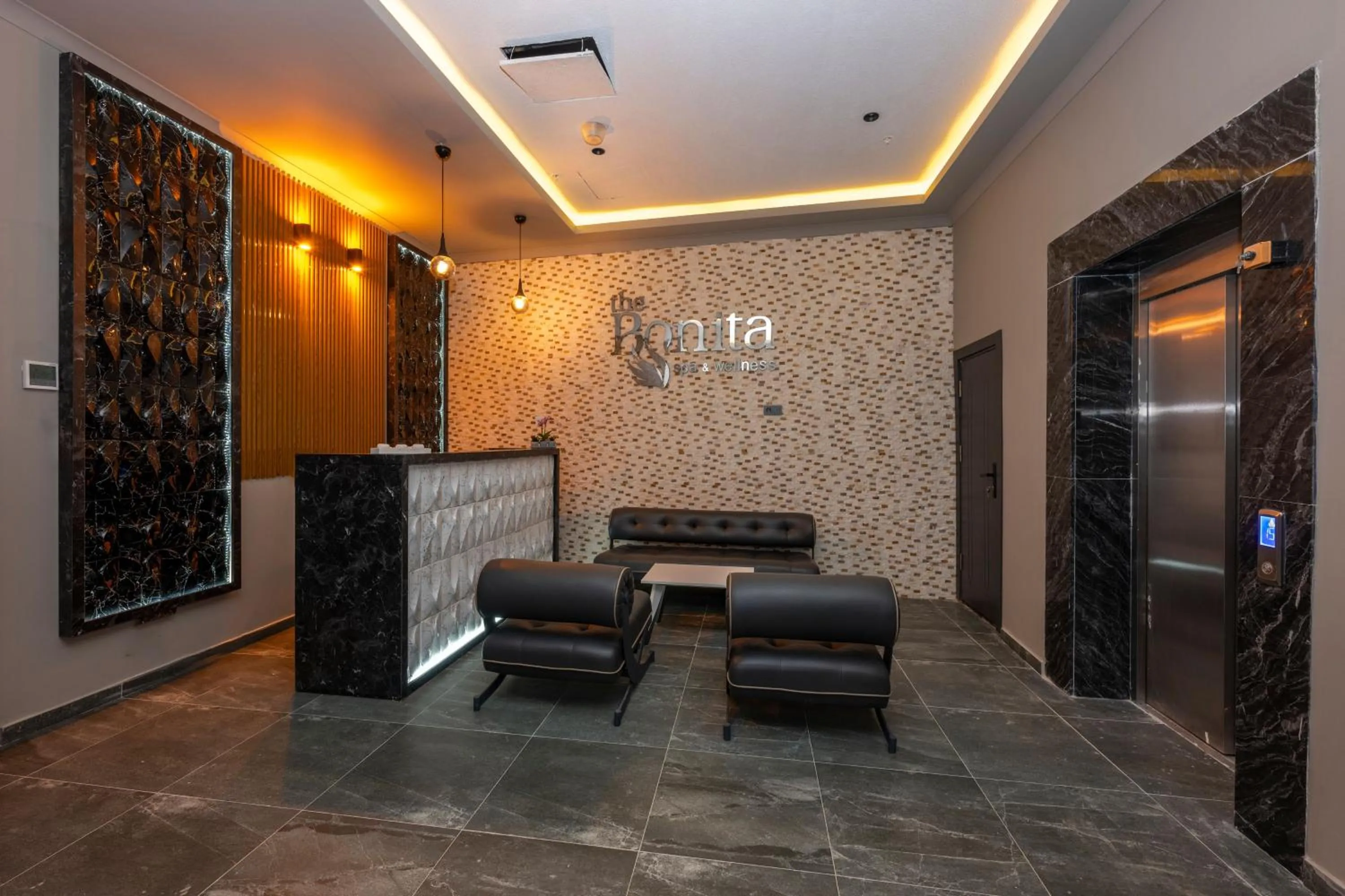 Spa and wellness centre/facilities in The Nirvanas Hotel