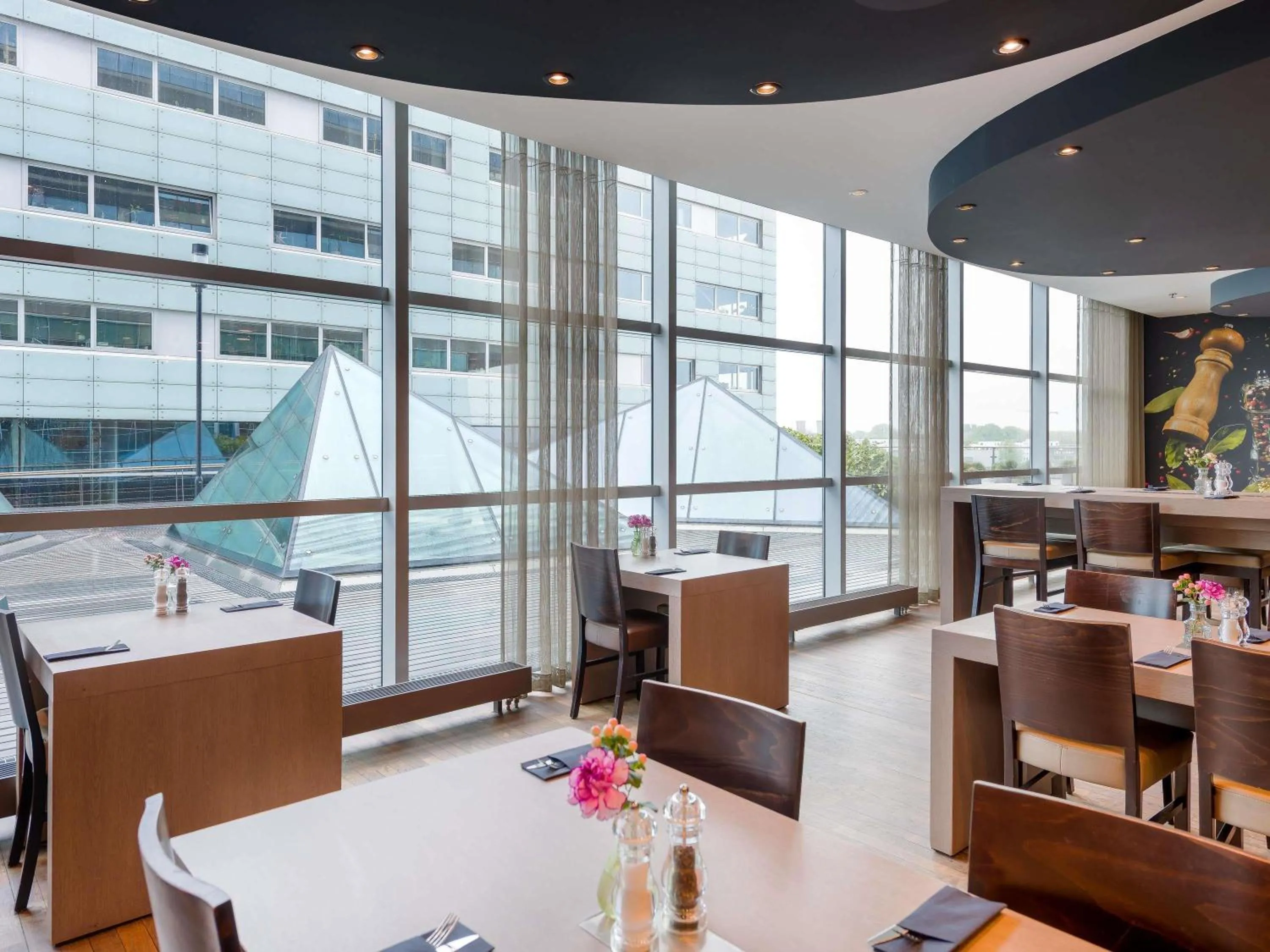 Breakfast in Mövenpick Hotel Amsterdam City Centre