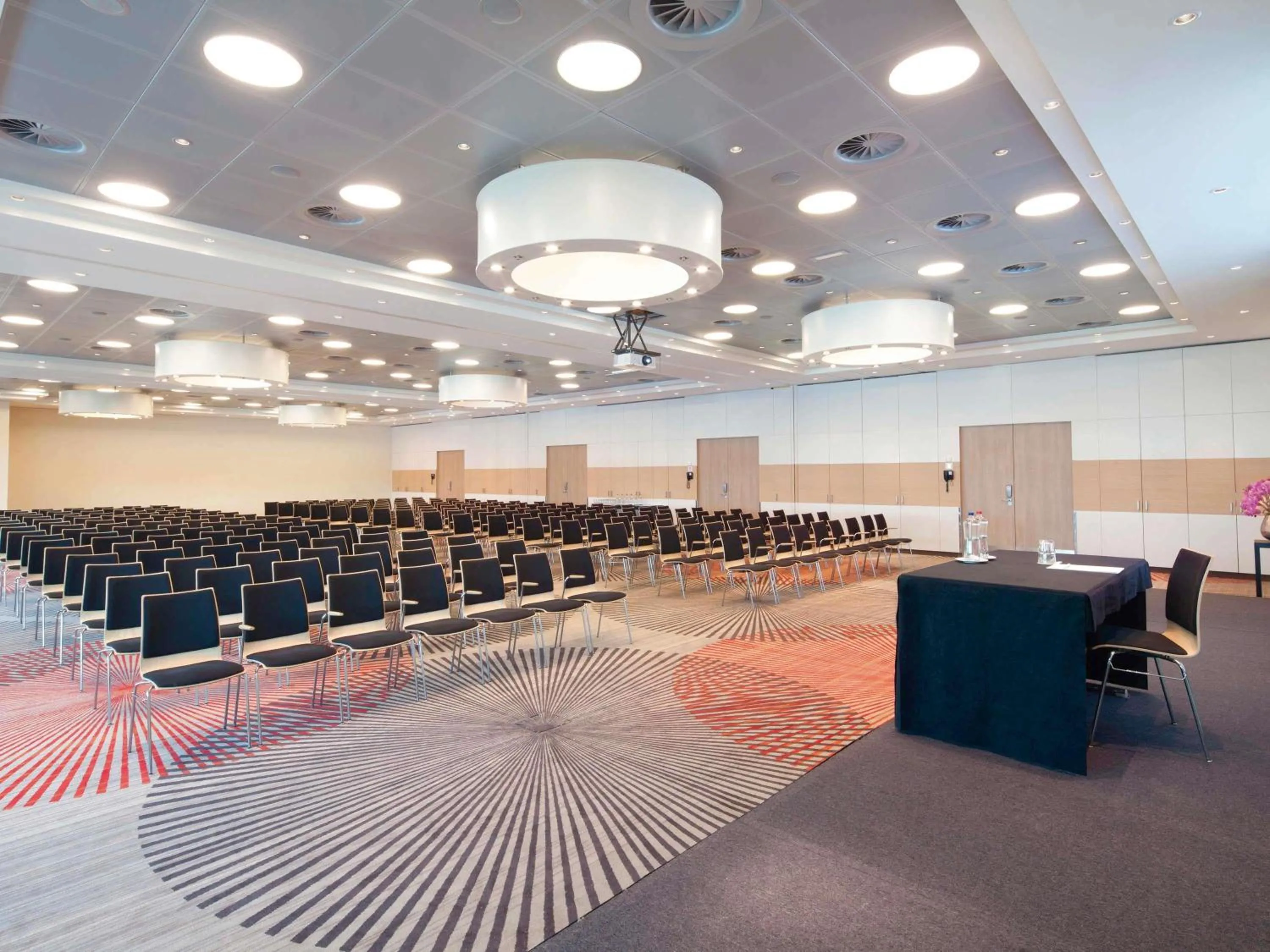 Meeting/conference room in Mövenpick Hotel Amsterdam City Centre