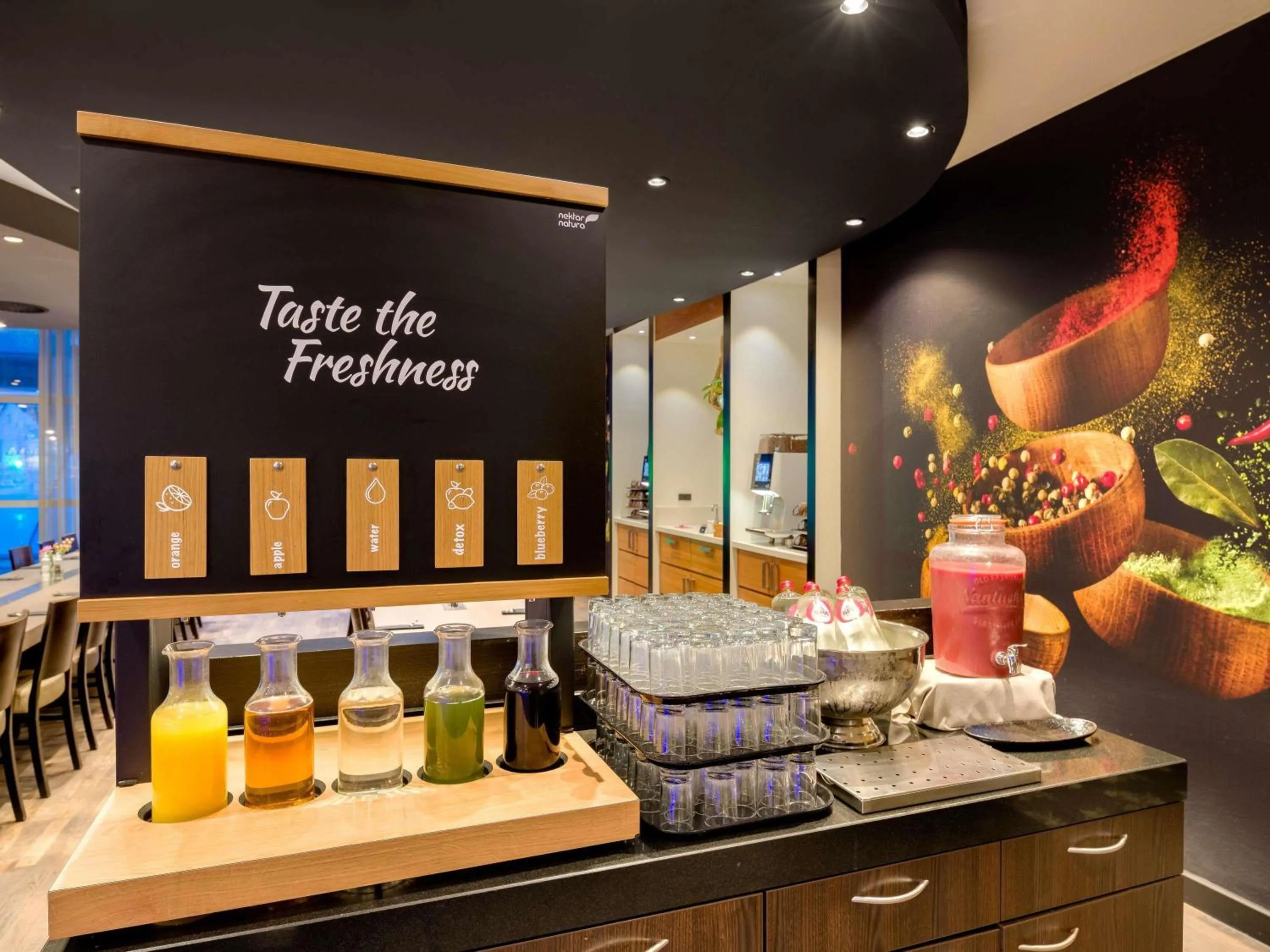 Breakfast in Mövenpick Hotel Amsterdam City Centre