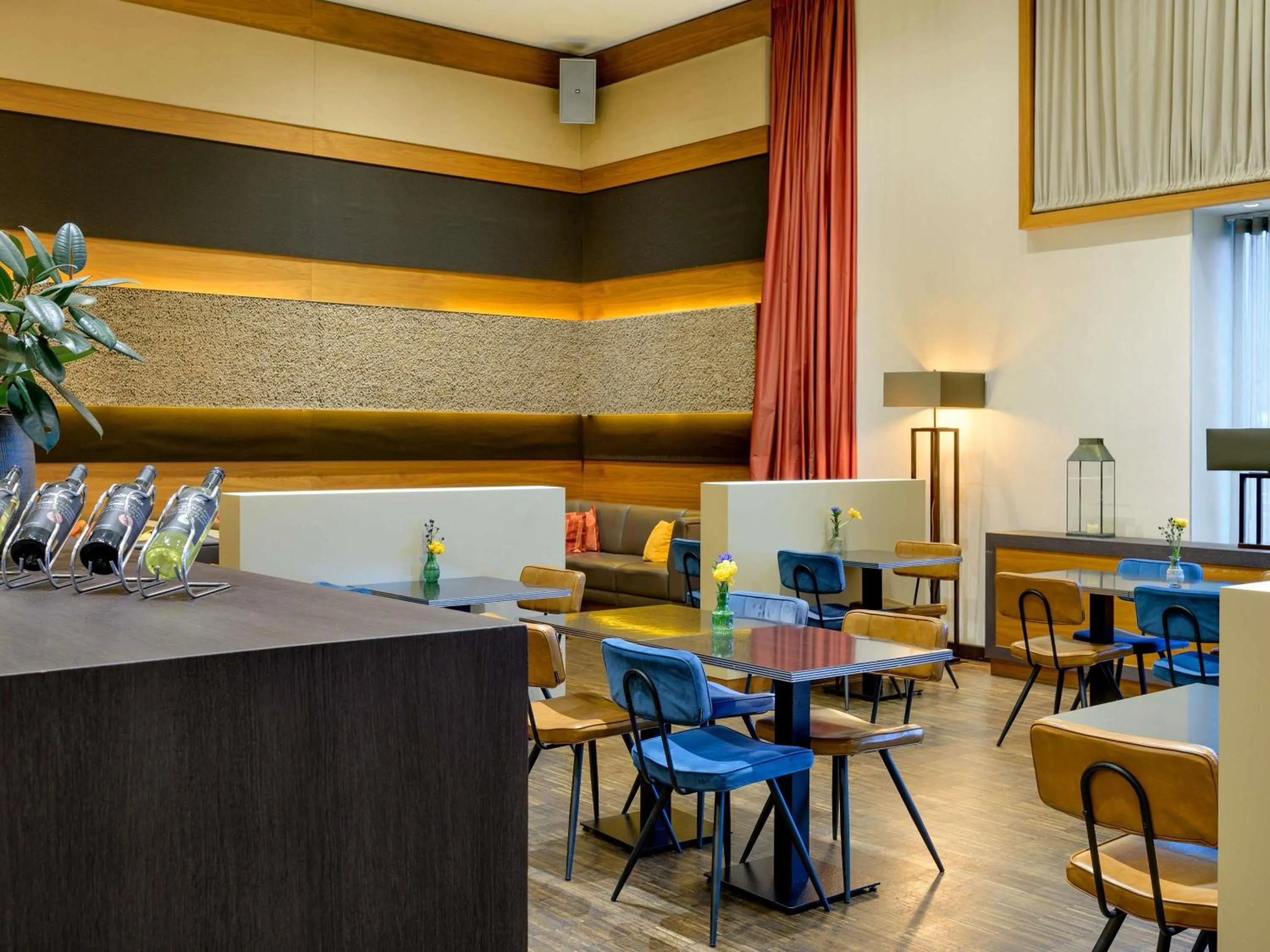 Restaurant/places to eat in Mövenpick Hotel Amsterdam City Centre