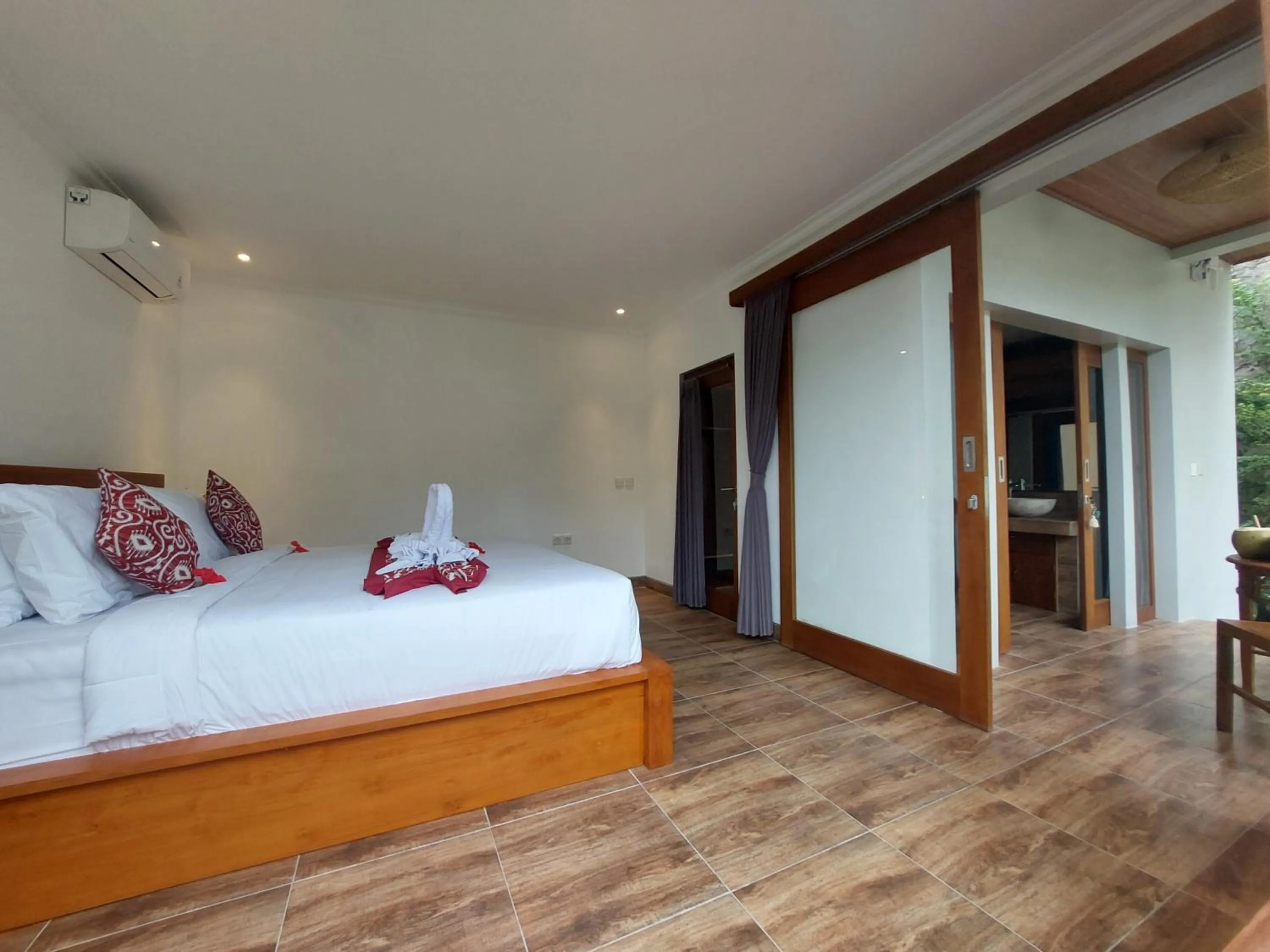 Bed in Prema Shiva Suites and Villas by EPS