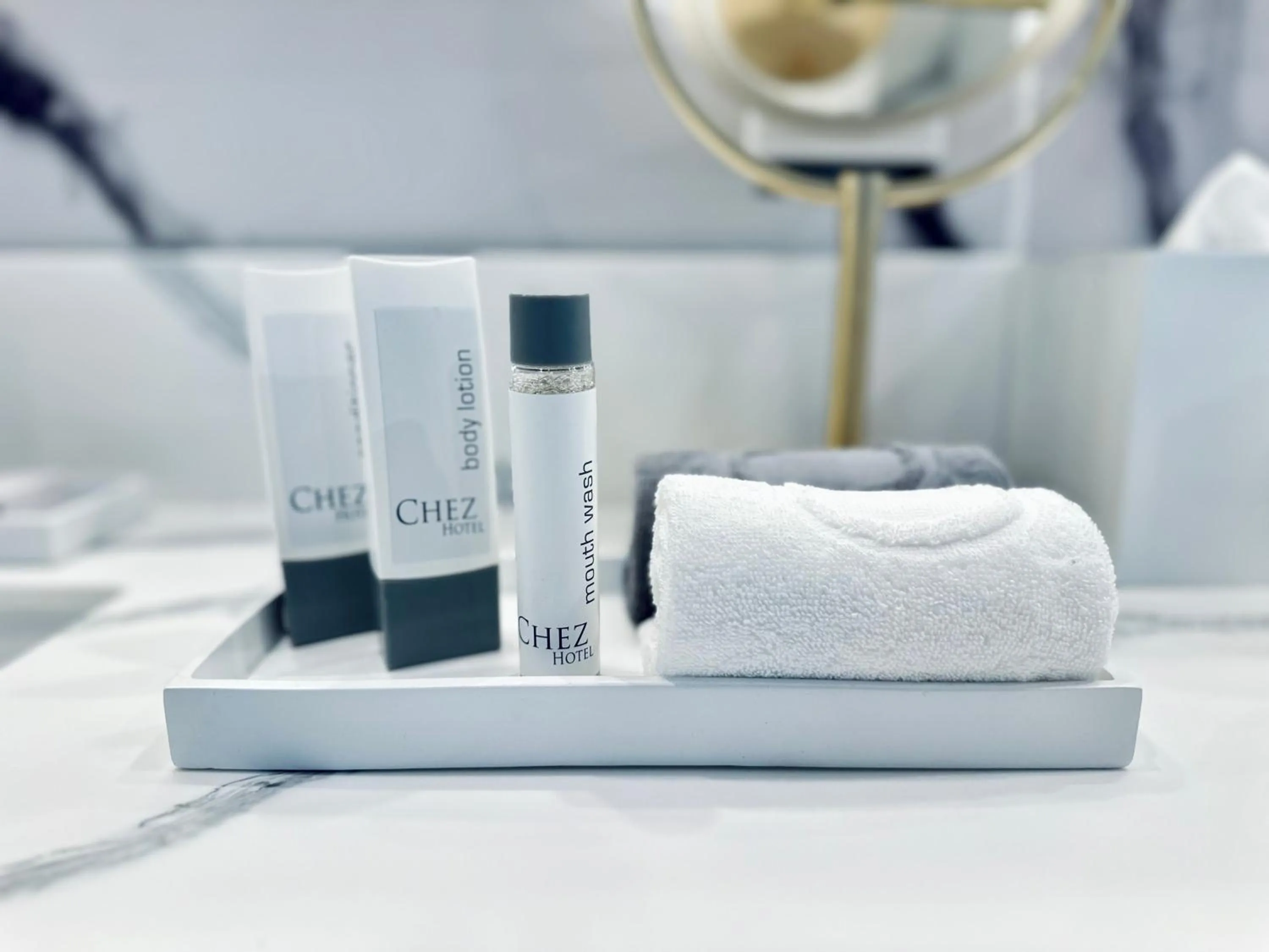 Shower, Bed in Chez Hotel