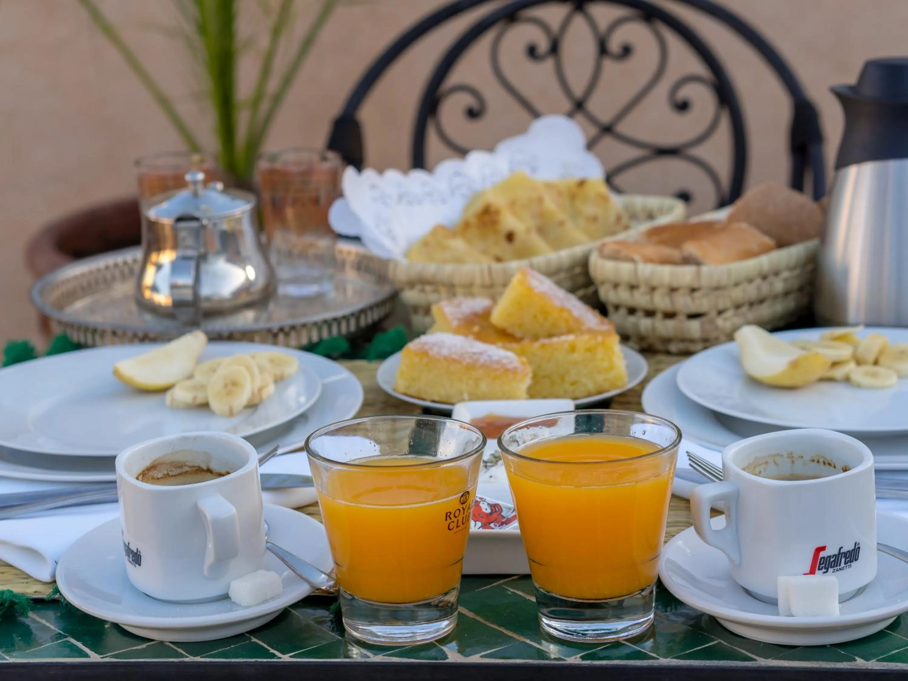 Restaurant/places to eat in Riad Amalia