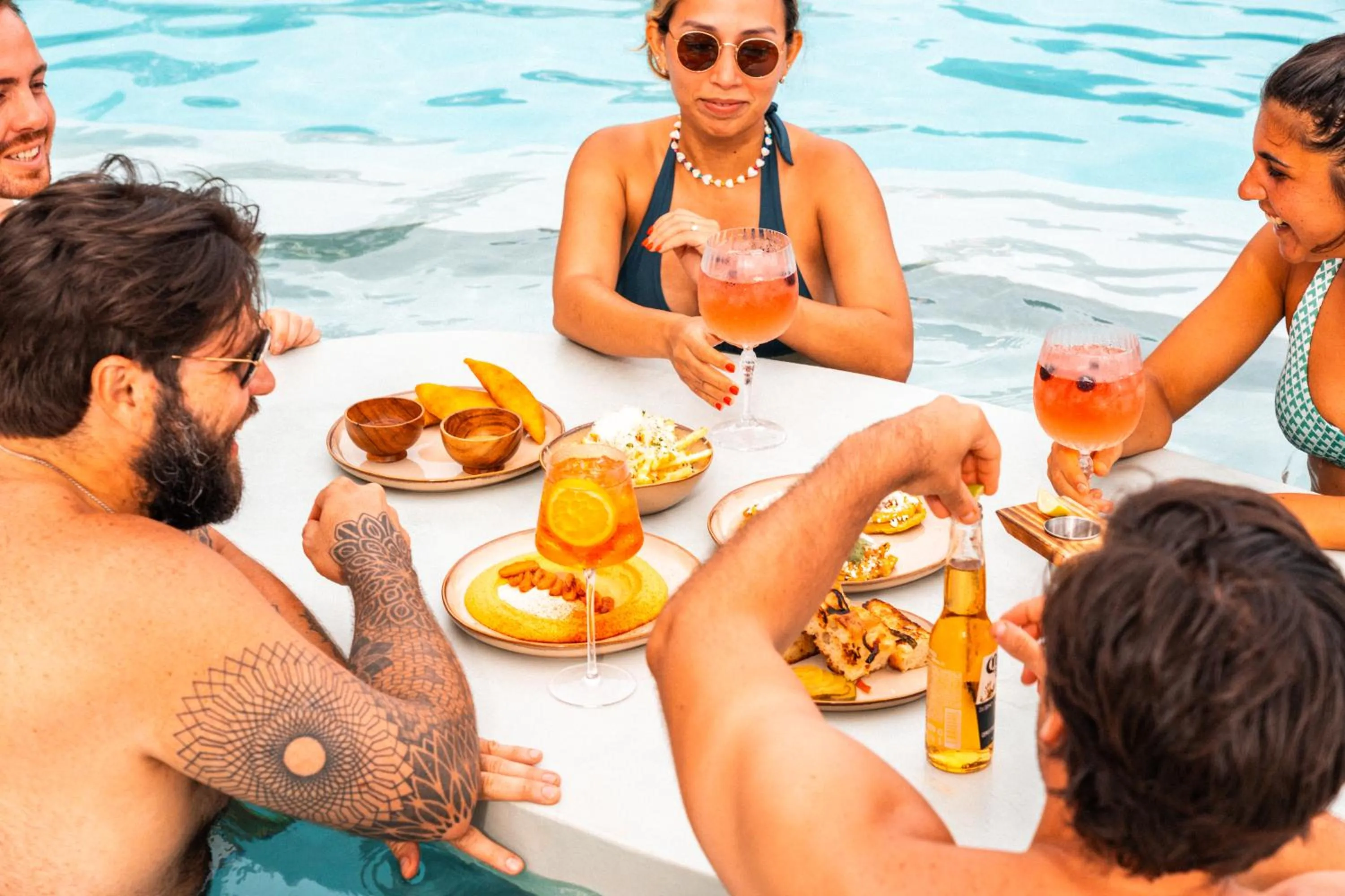 Food and drinks in Bambuda Santa Catalina