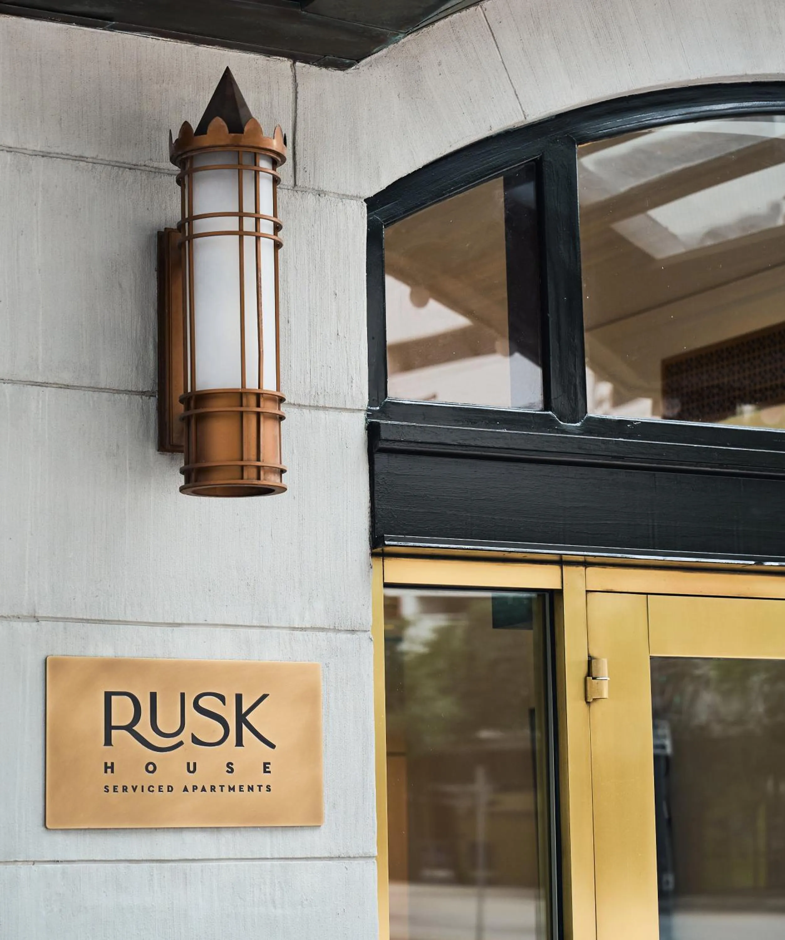 Facade/entrance in Rusk House Serviced Apartments