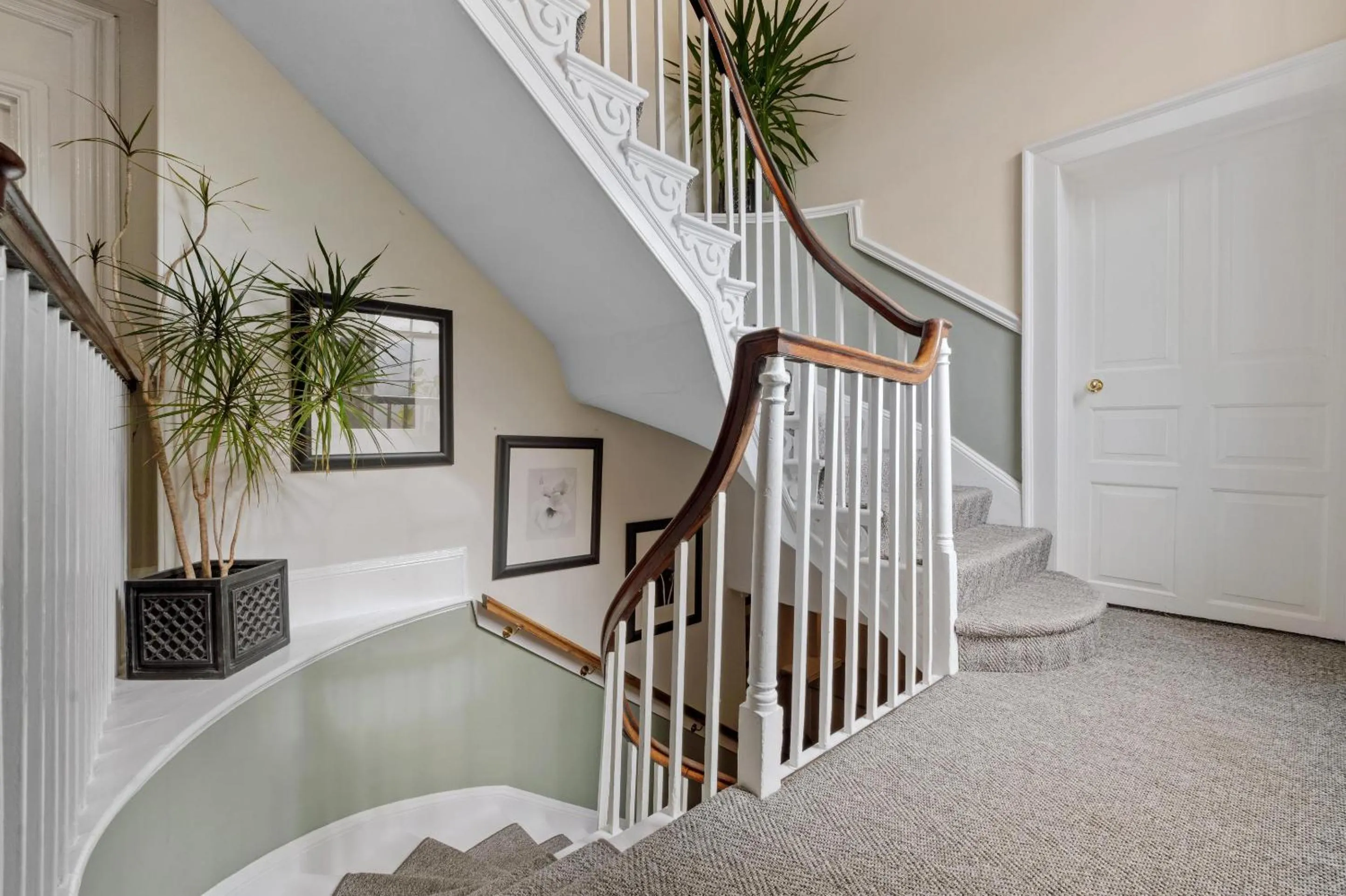 Property building in Sleeping Bear Hotels Dorchester