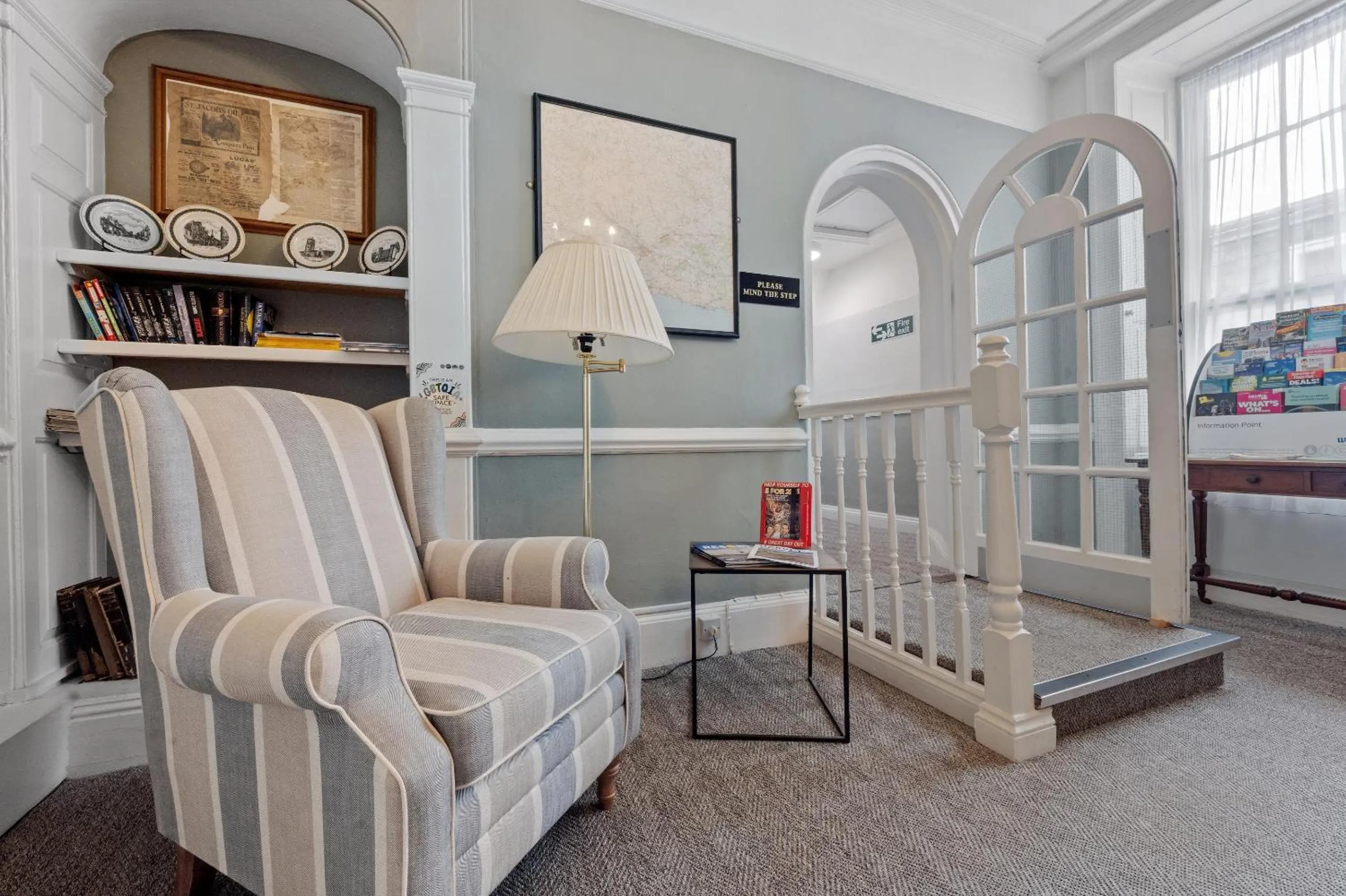 Living room, Bed in Sleeping Bear Hotels Dorchester