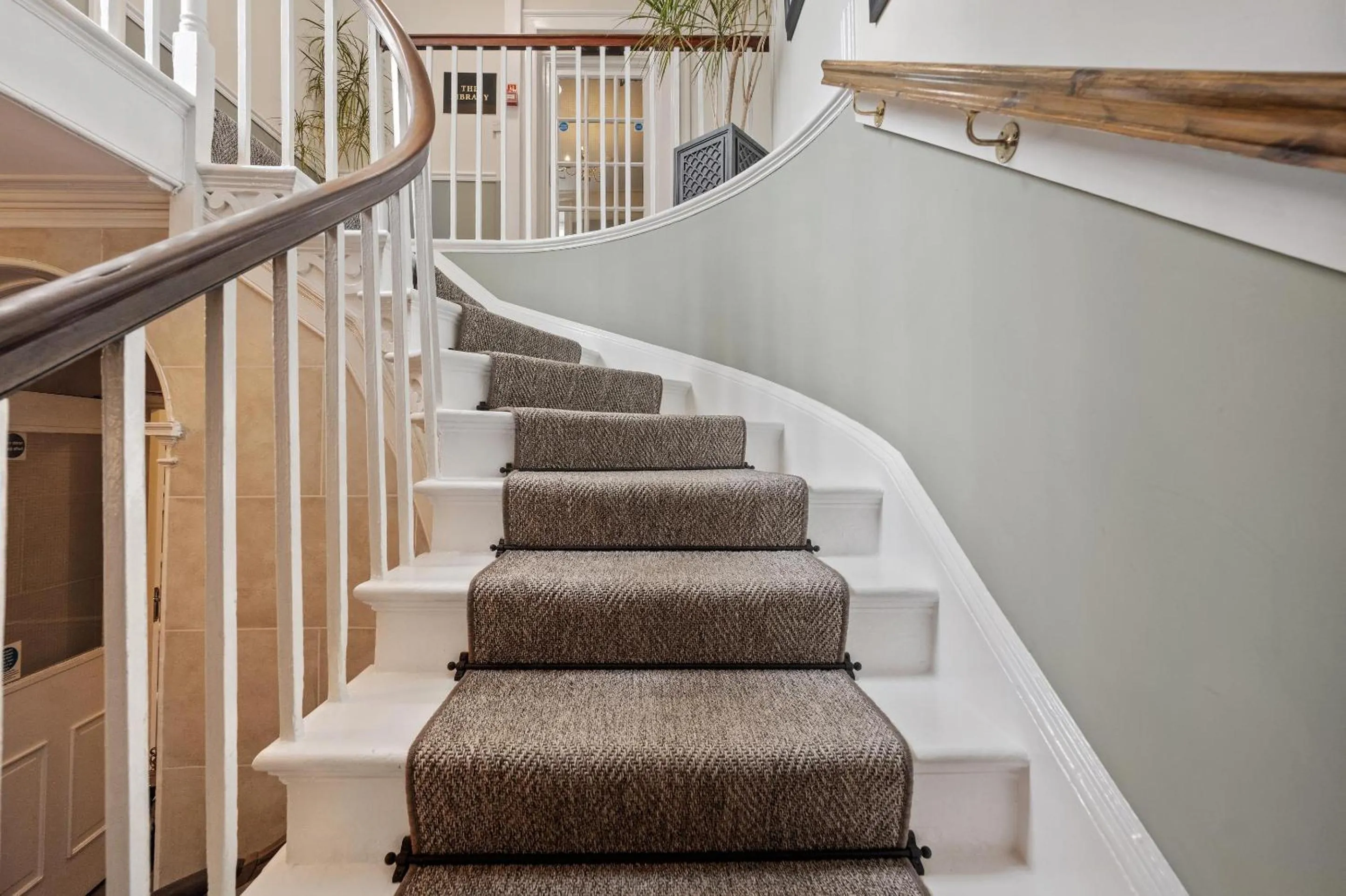 Property building in Sleeping Bear Hotels Dorchester